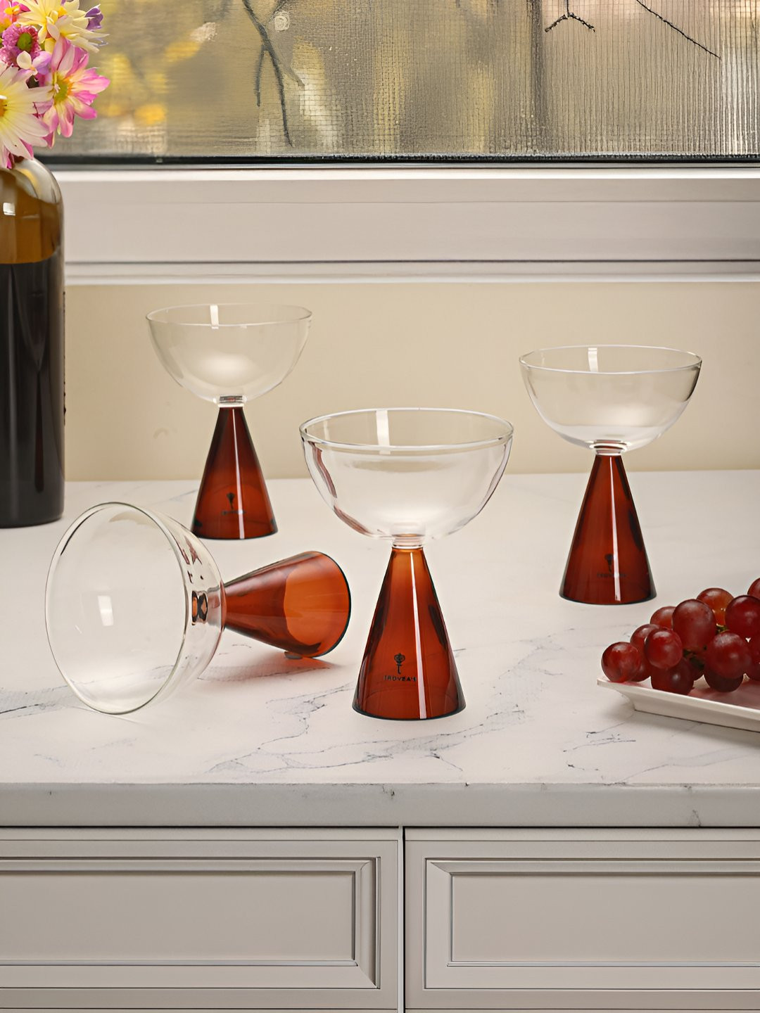 Troveas Transparent & Brown 4 Pieces Citrus Spark Coupe Glasses
