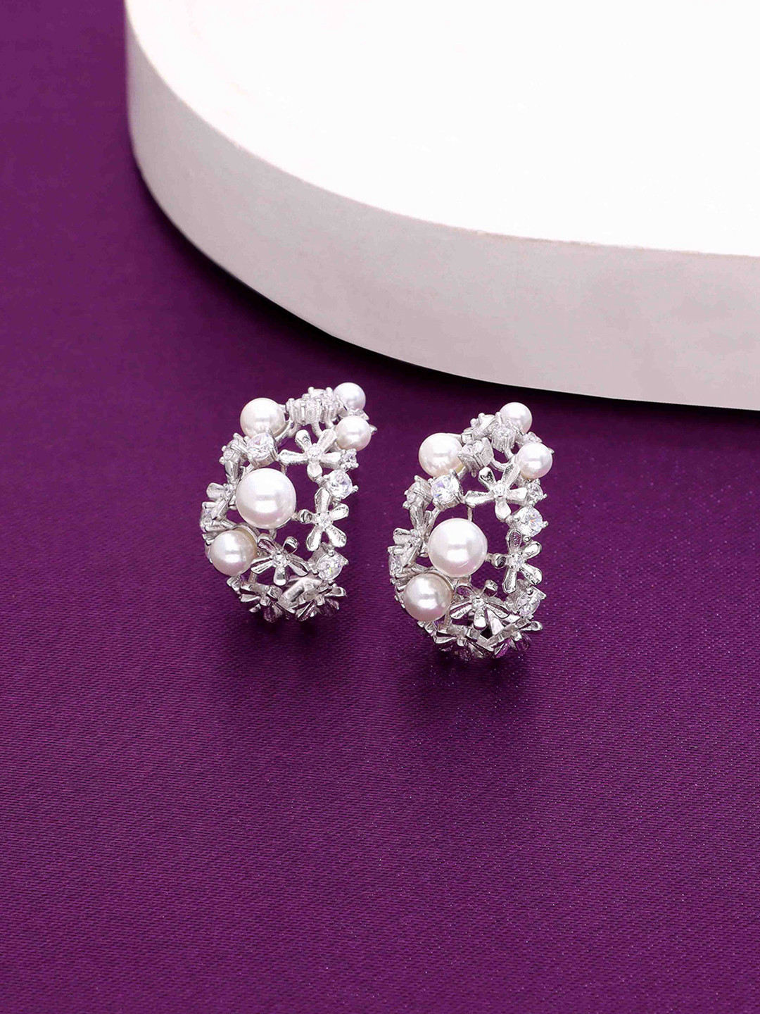 KAI JEWEL Rhodium-Plated Twirly Pearl Sterling Silver Contemporary Hoop Earrings