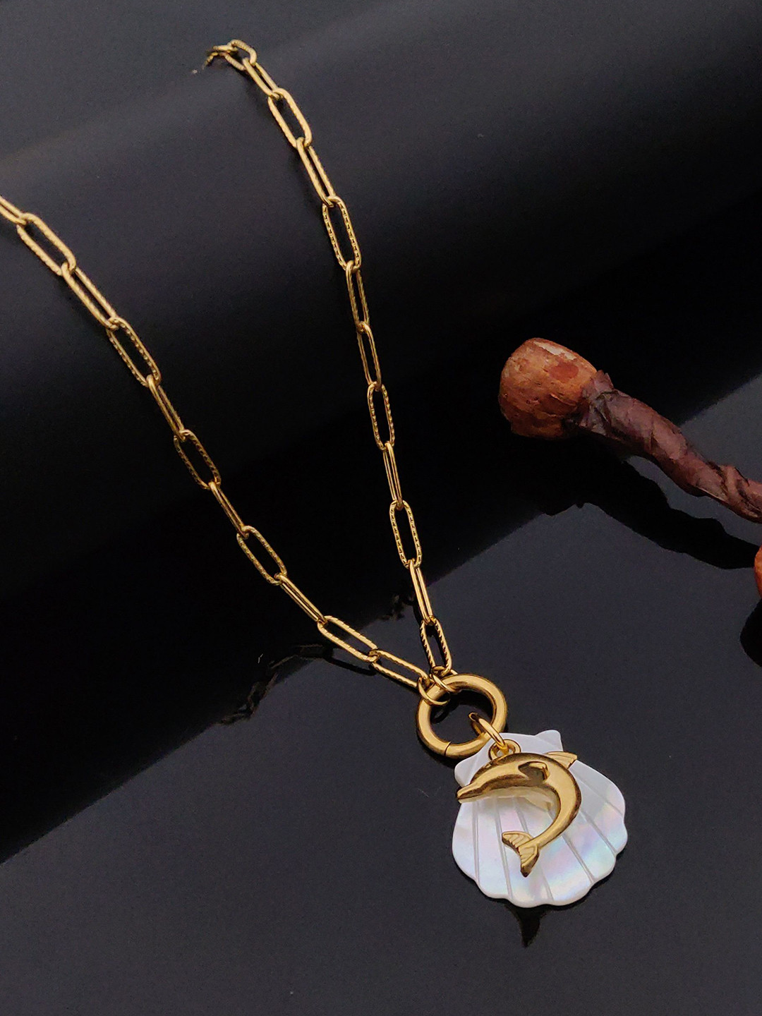 ANJNI CREATION Gold-Plated Stainless Steel Tarnish-Free Waterproof Clover Chain