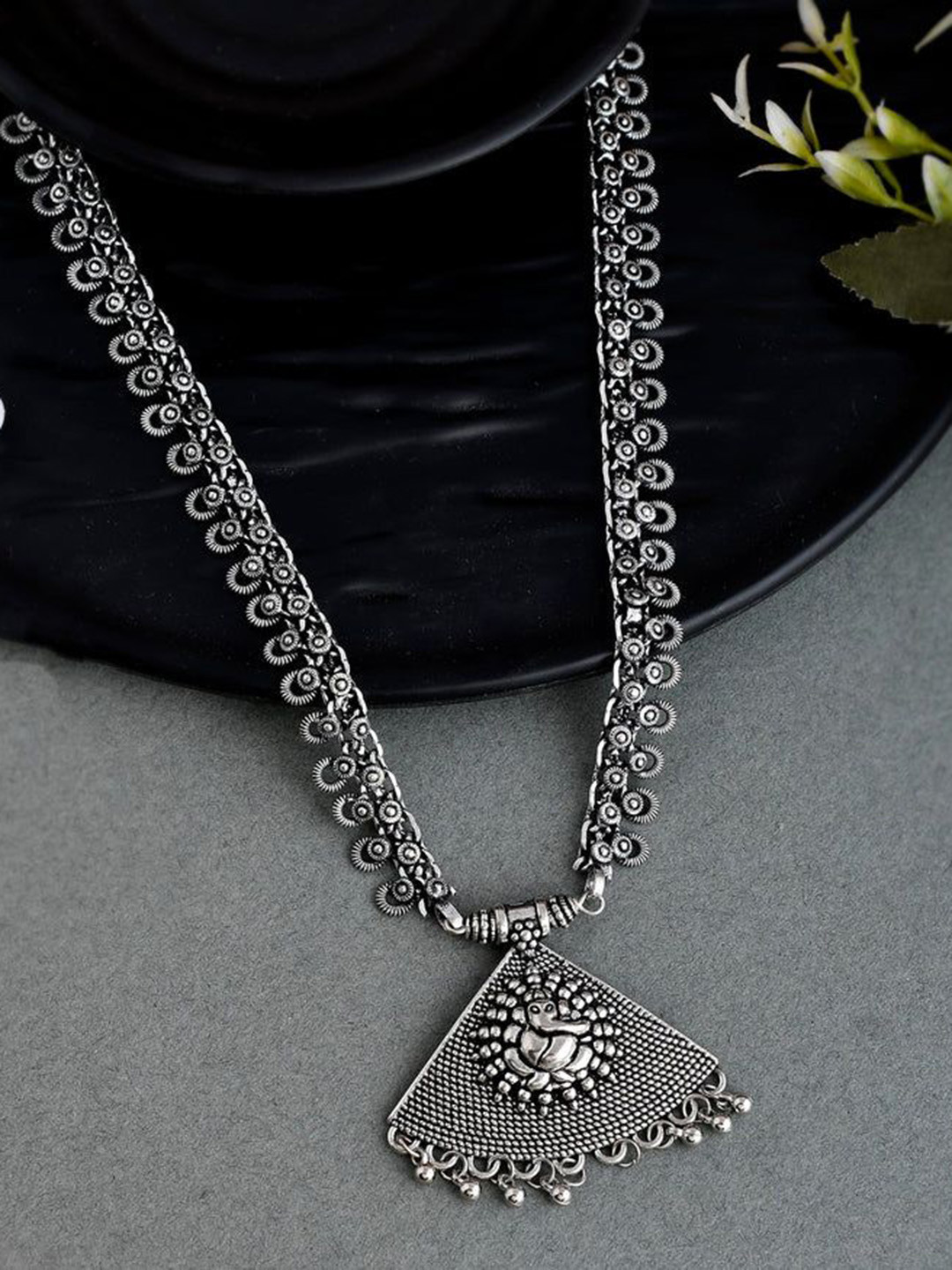 NAMAN ARTS Silver-Plated Oxidised Spring Necklace