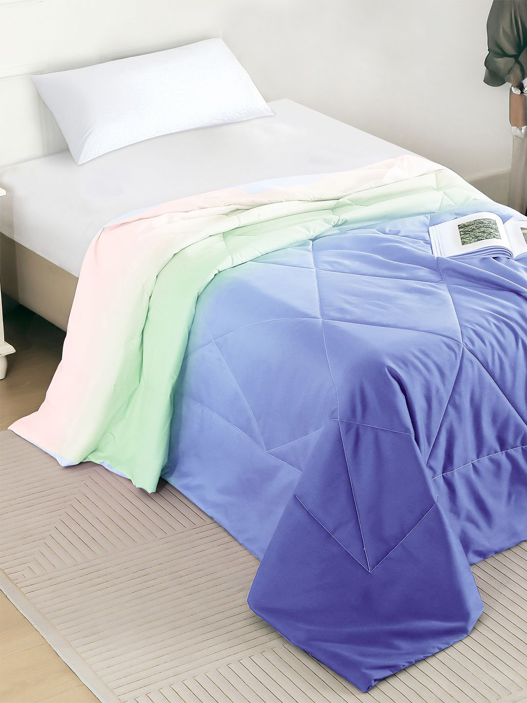 Story@home Blue & Green Microfiber AC Room 240 GSM Single Reversible Bed Comforter