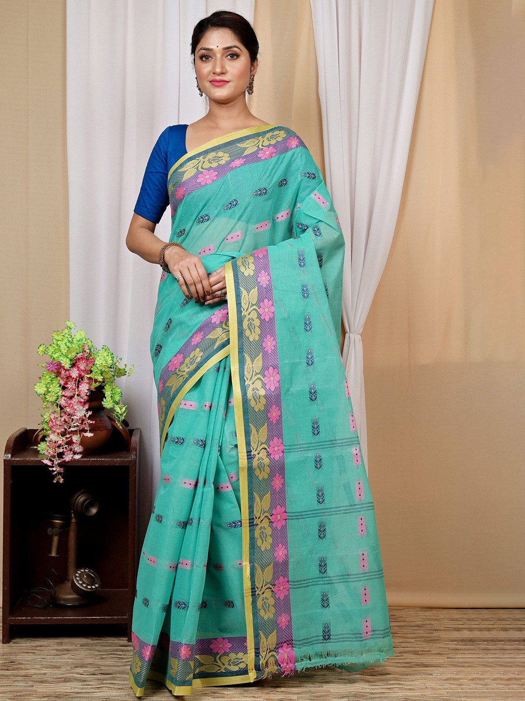 DipDiya Woven Design Helok Pure Cotton Taant Saree