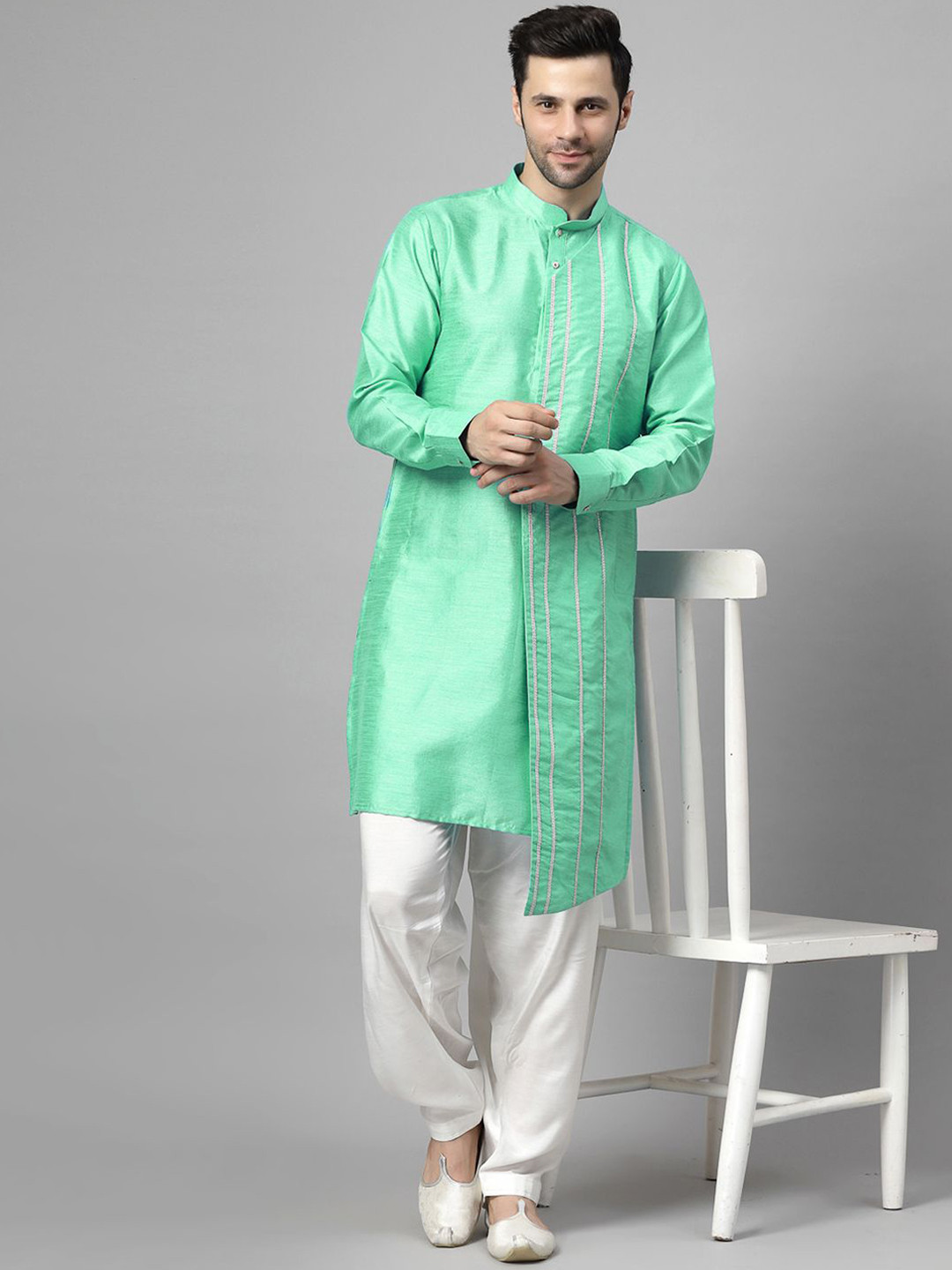 Utsav Fashion Embroidered Mandarian Collar High Slit Gotta Patti Kurta with Pyjama