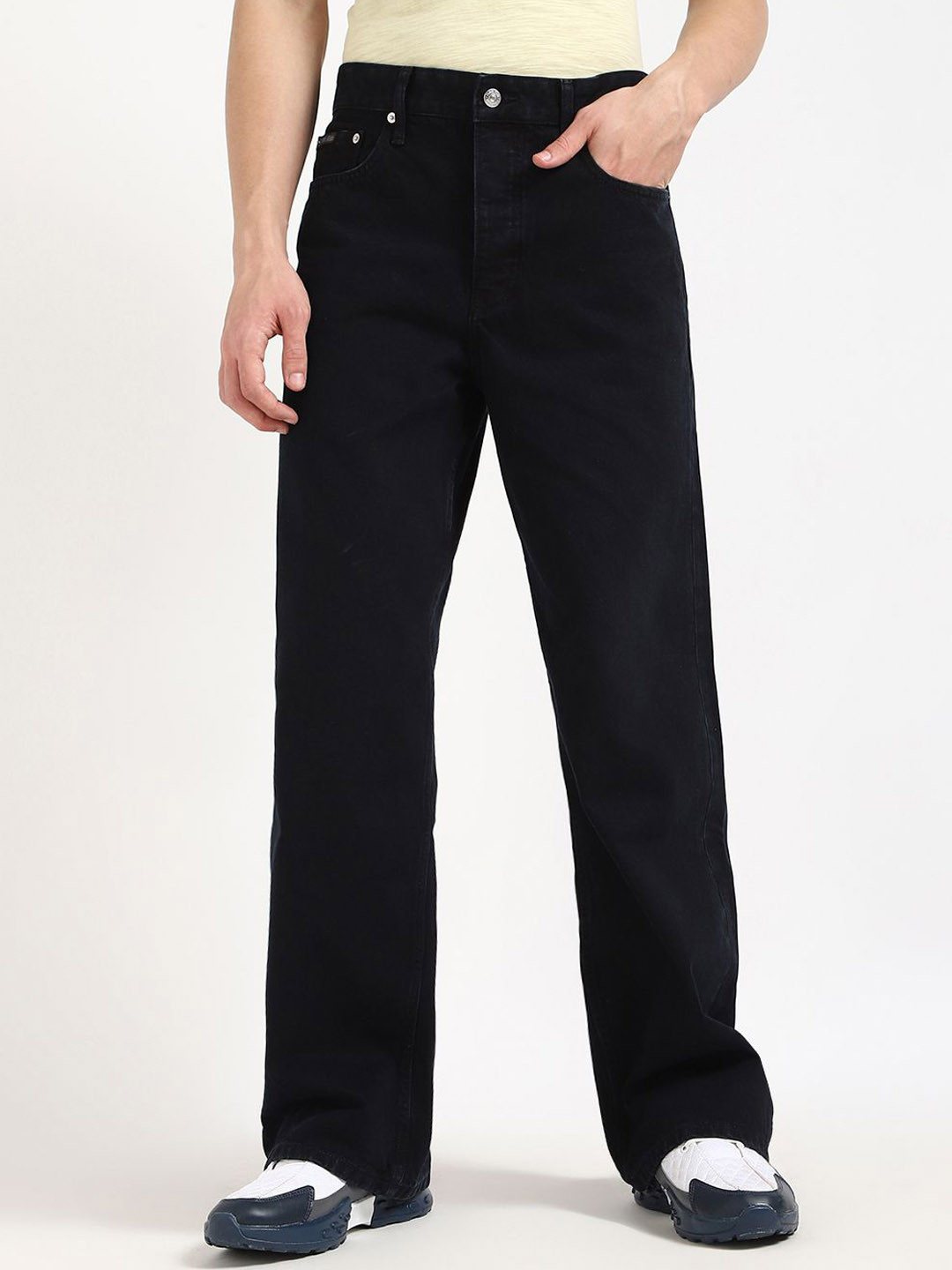 Calvin Klein Jeans Men Mid-Rise Jeans - Baggy