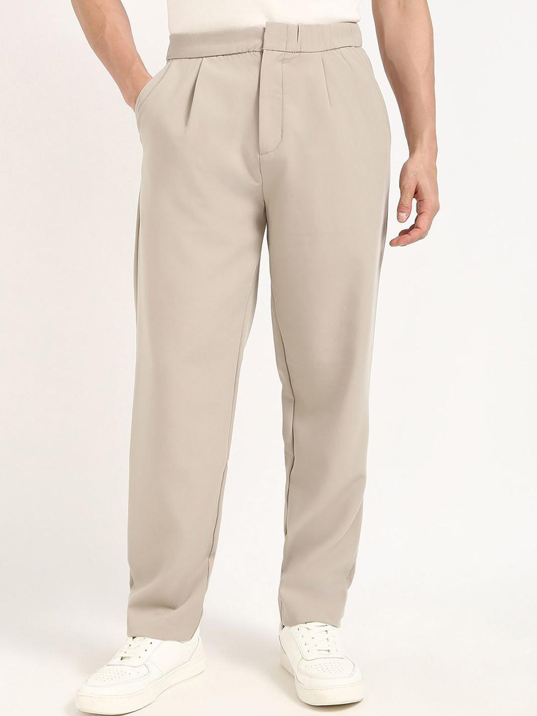 Calvin Klein Jeans Men Pleated Relaxed Fit Regular Trousers