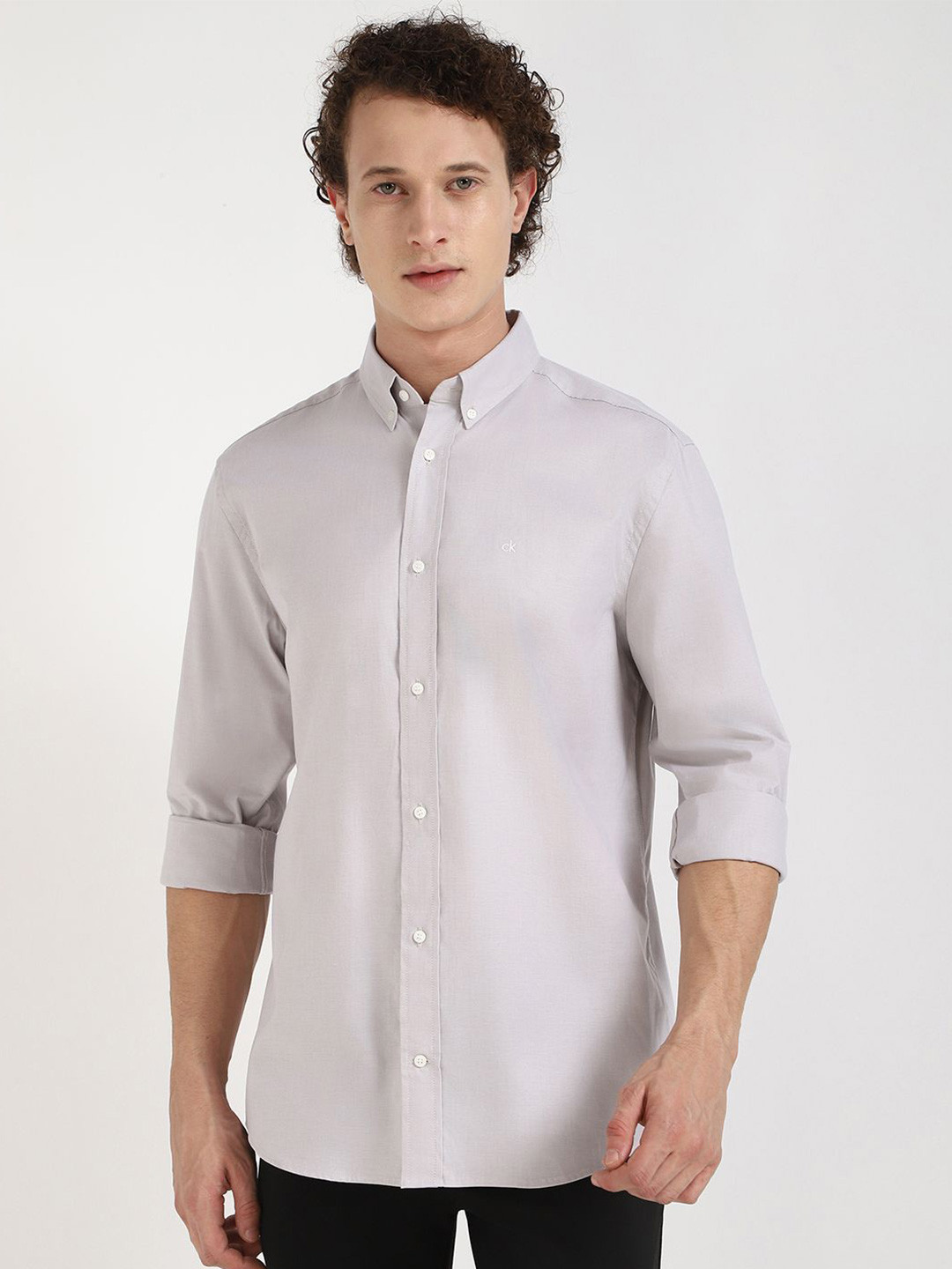 Calvin Klein Jeans Men Button-Down Collar Solid Cotton Casual Shirt
