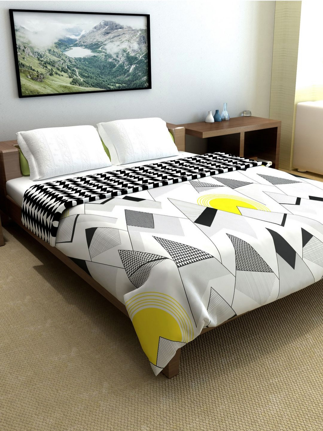 Divine Casa Ultralux Black Geometric Microfiber Reversible 150 GSM Double Bed Comforter