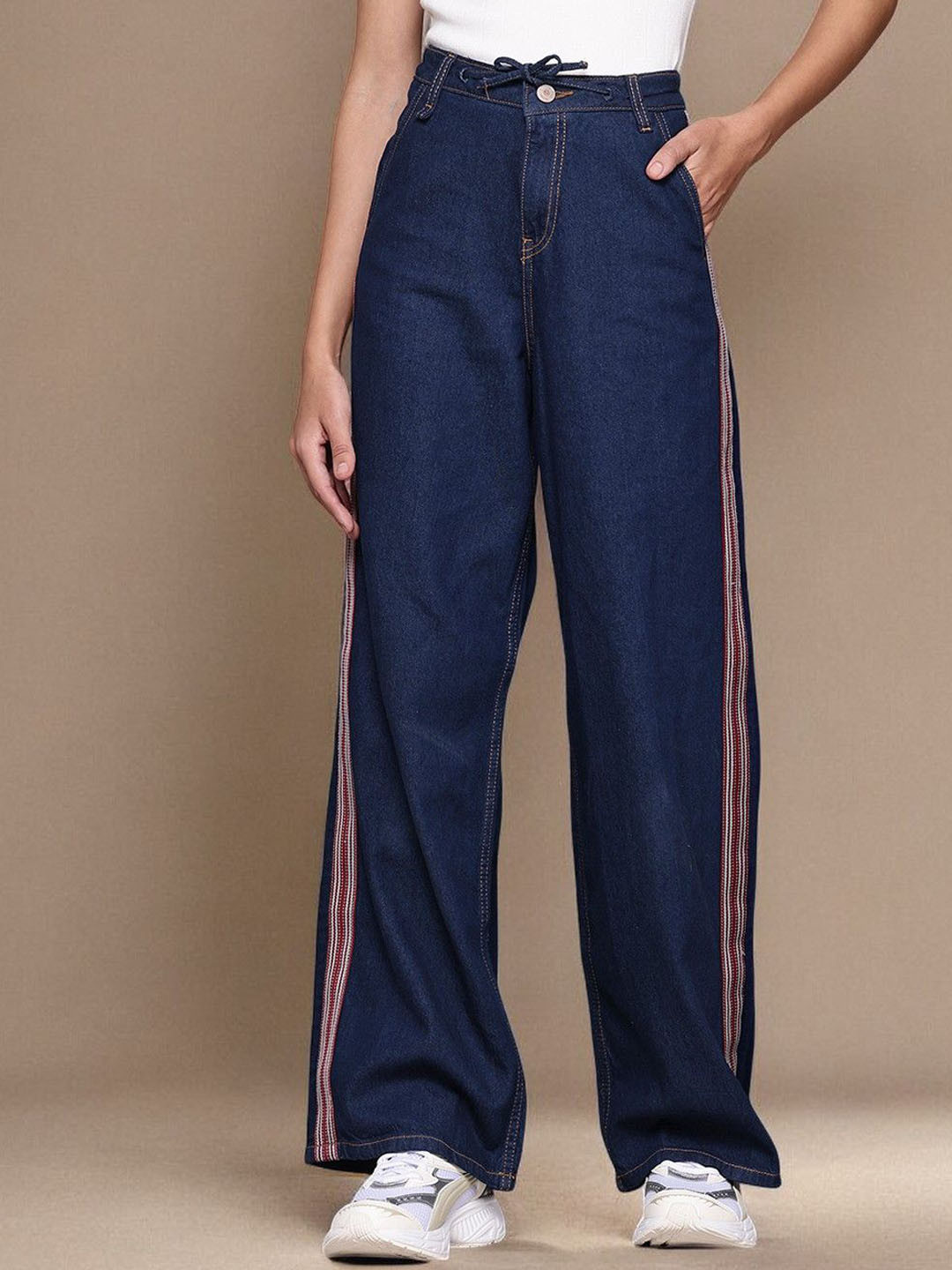 The Roadster Lifestyle Co Women Pure Cotton Low Rise Wide Leg Jeans