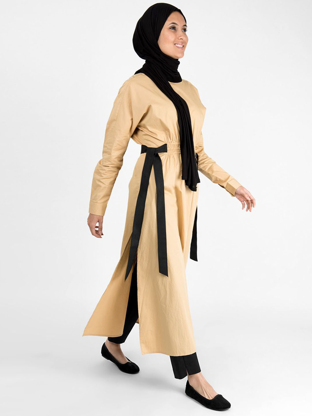 IDH London Women Solid Boat Neck Burqa