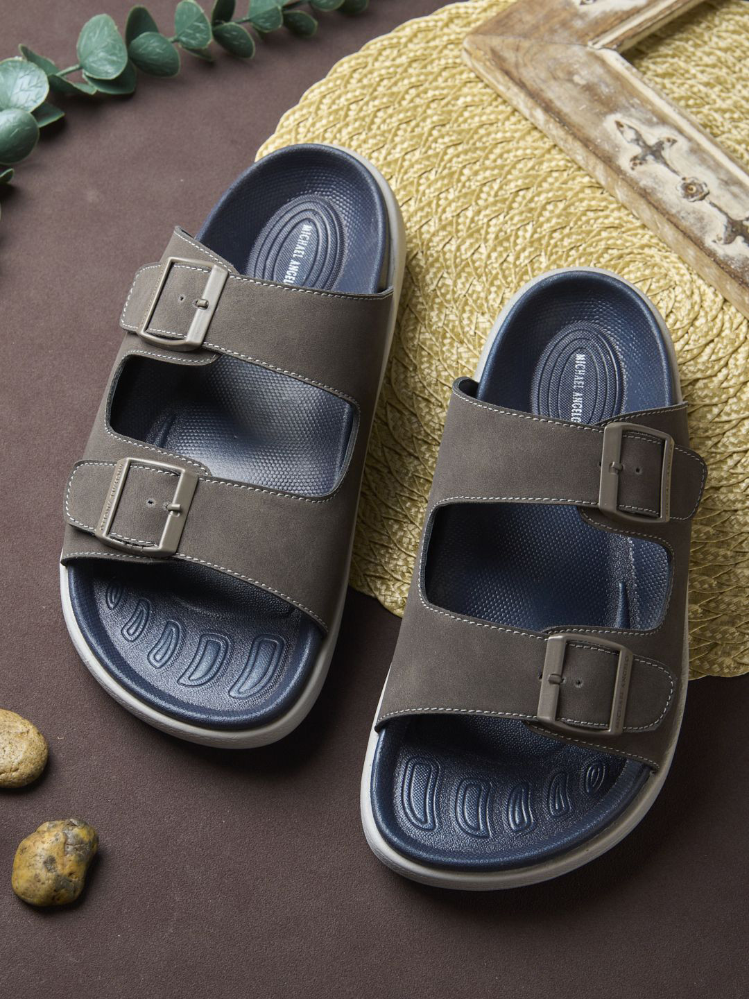 MICHAEL ANGELO Men Sliders Flip Flops