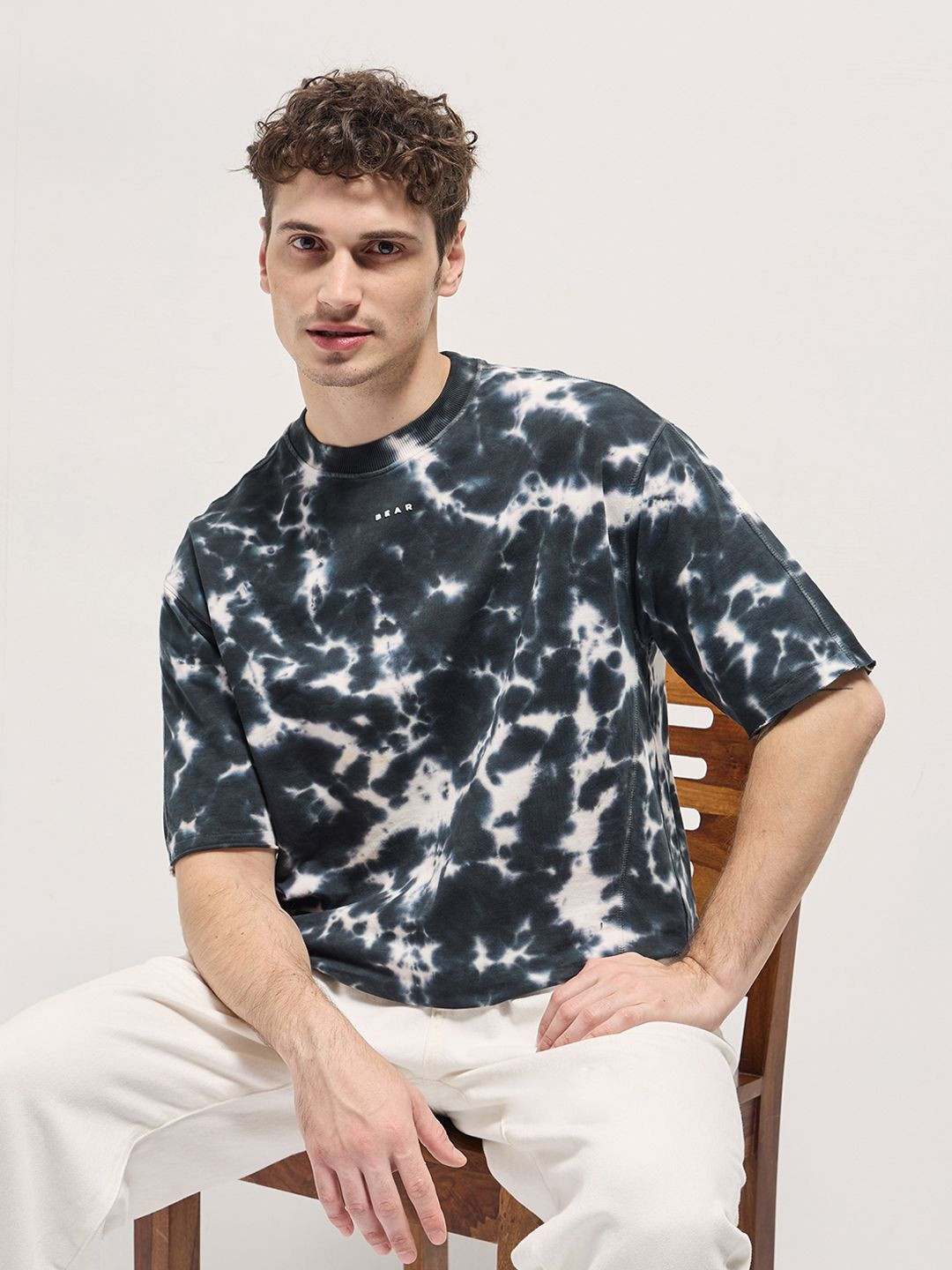 THE BEAR HOUSE Men Dyed Round Neck Cotton Oversized T-shirt