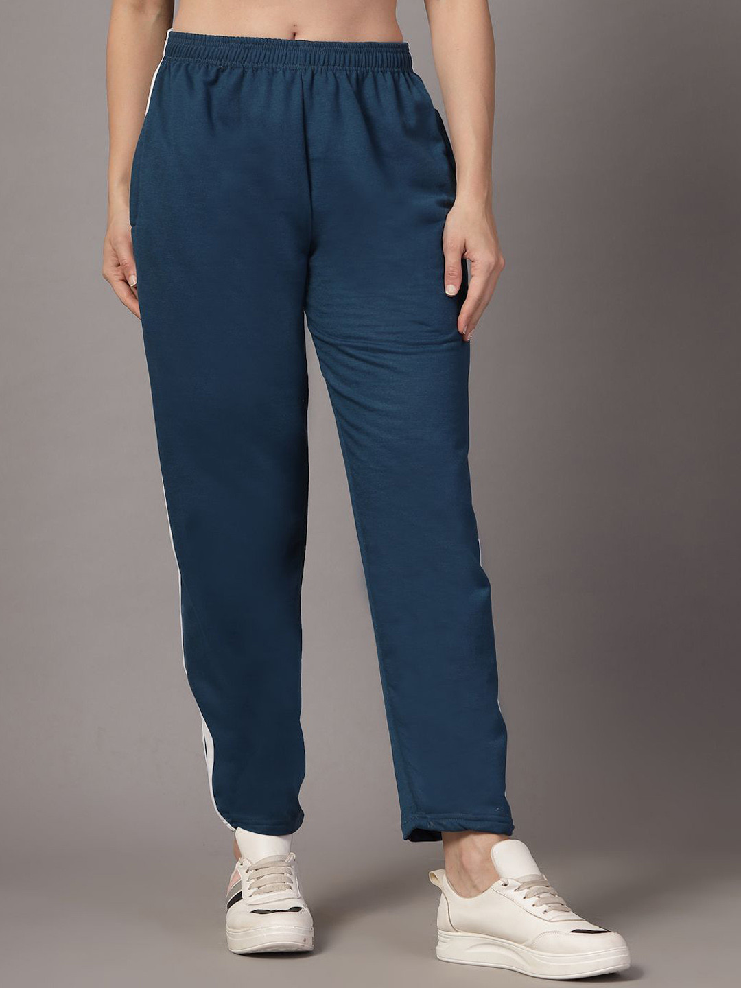 UZARUS Women Regular Fit Heavy Weight Winter Track Pants