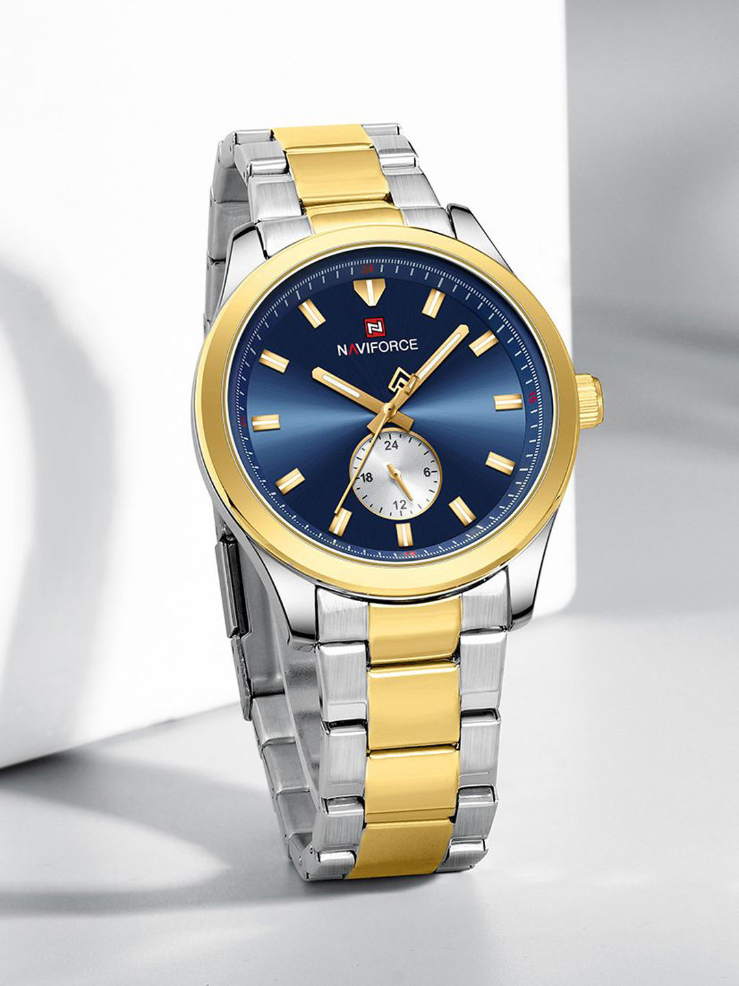 Naviforce Men Dial & Stainless Steel Straps Analogue Chronograph Watch NF9231_S BE G