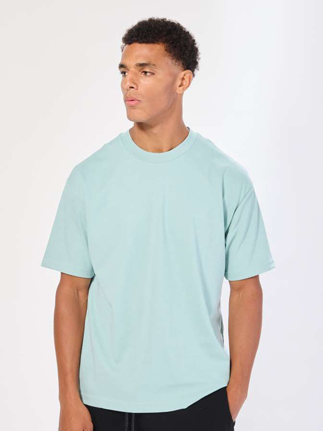CELSIUS Men Solid Moisture Wicking Relaxed Fit T-shirt