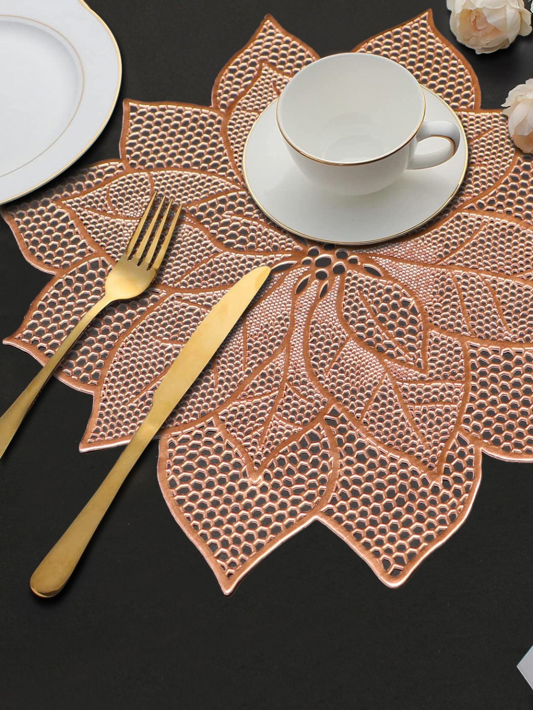 LooMantha Copper-Toned 2 Pieces Sunflower Textured Table Placemats