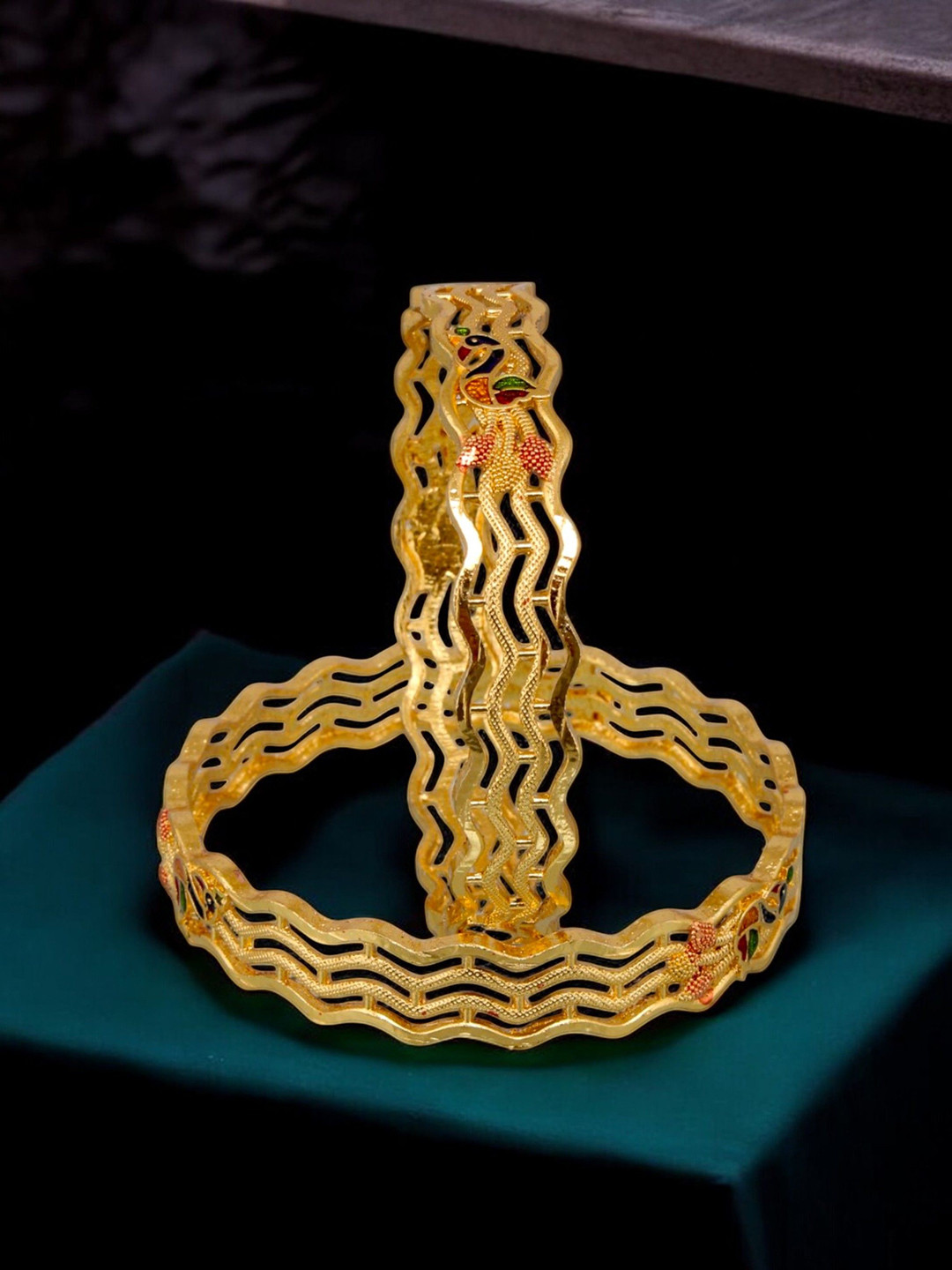 LUCKY JEWELLERY Pack Of 2 18K Gold-Plated Traditional Bangles
