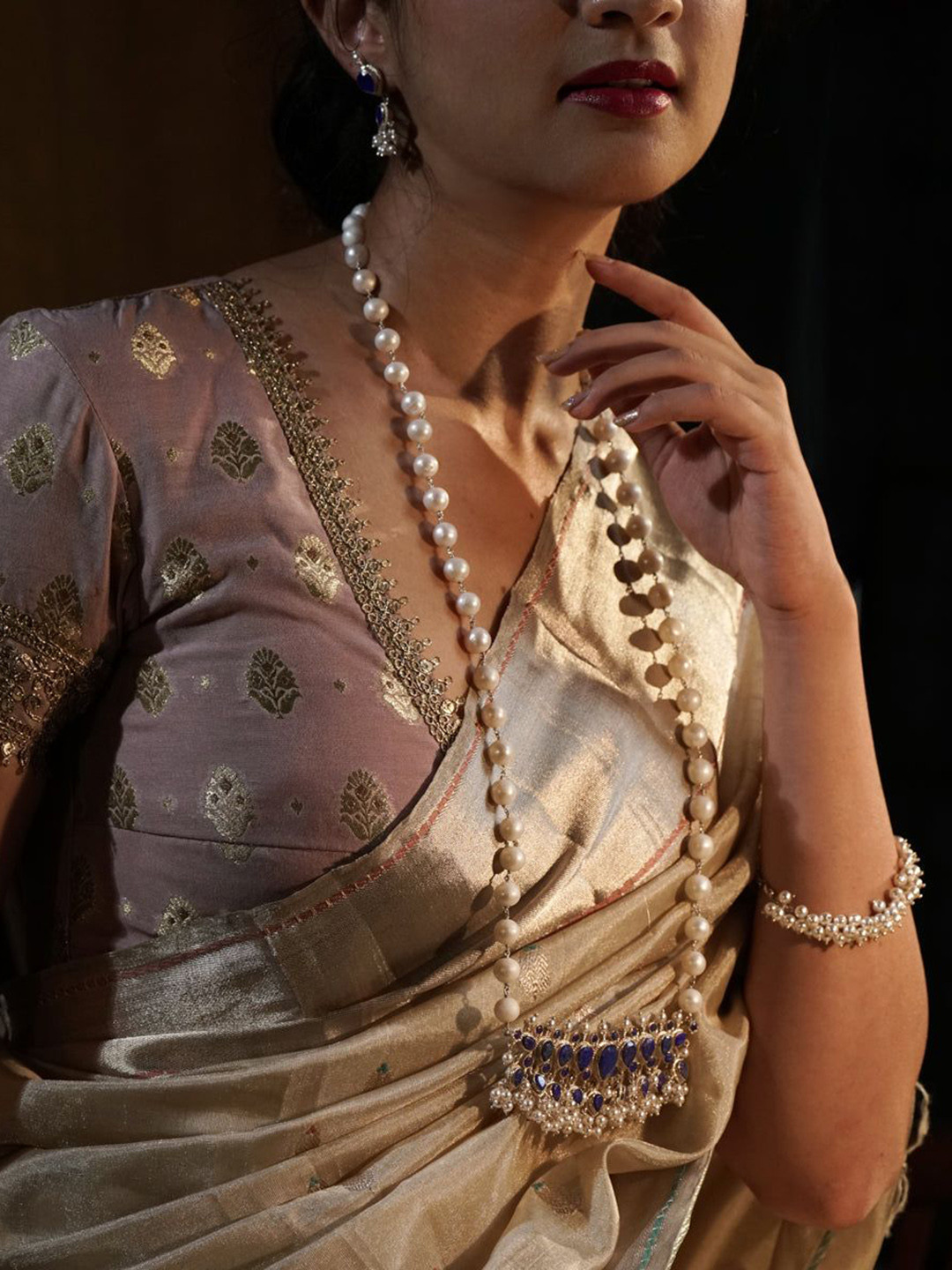 House of Aadyaa Classic Stone Studded & Beaded Lapis Lazuli Tanmani Set