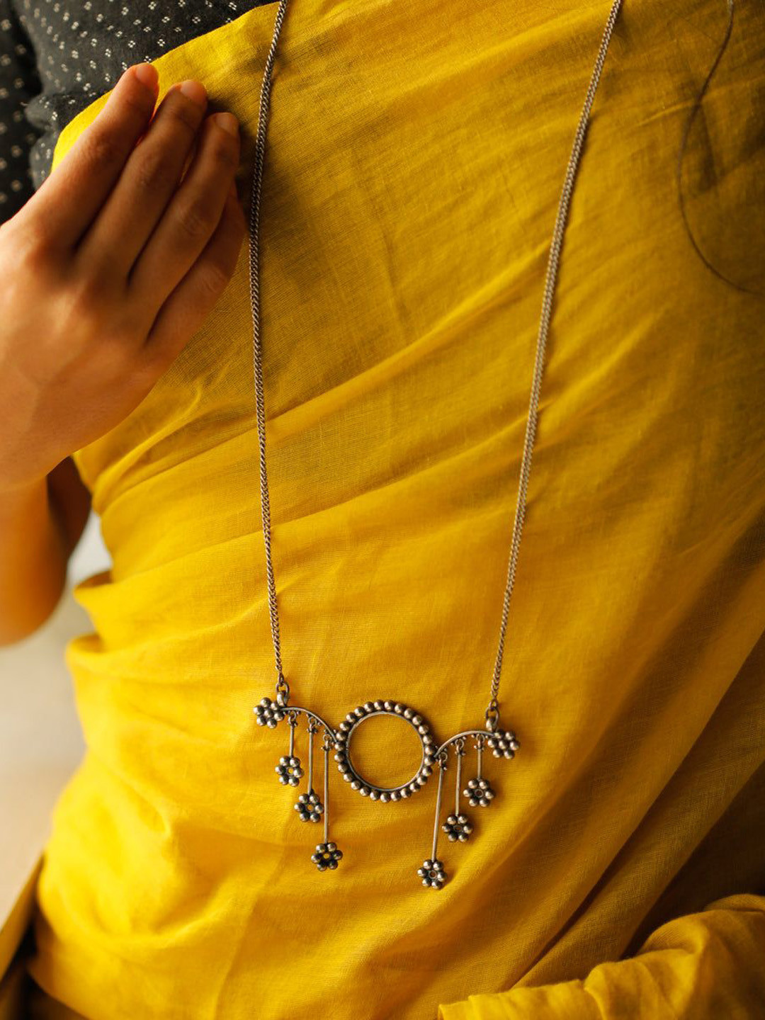 House of Aadyaa Flowers And Breeze Shaped Long Chain Pendant