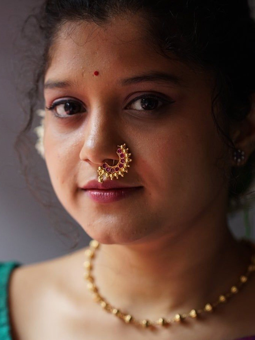 House of Aadyaa 925 Sterling Silver  Stone Studded and Beaded Ring Nosepin