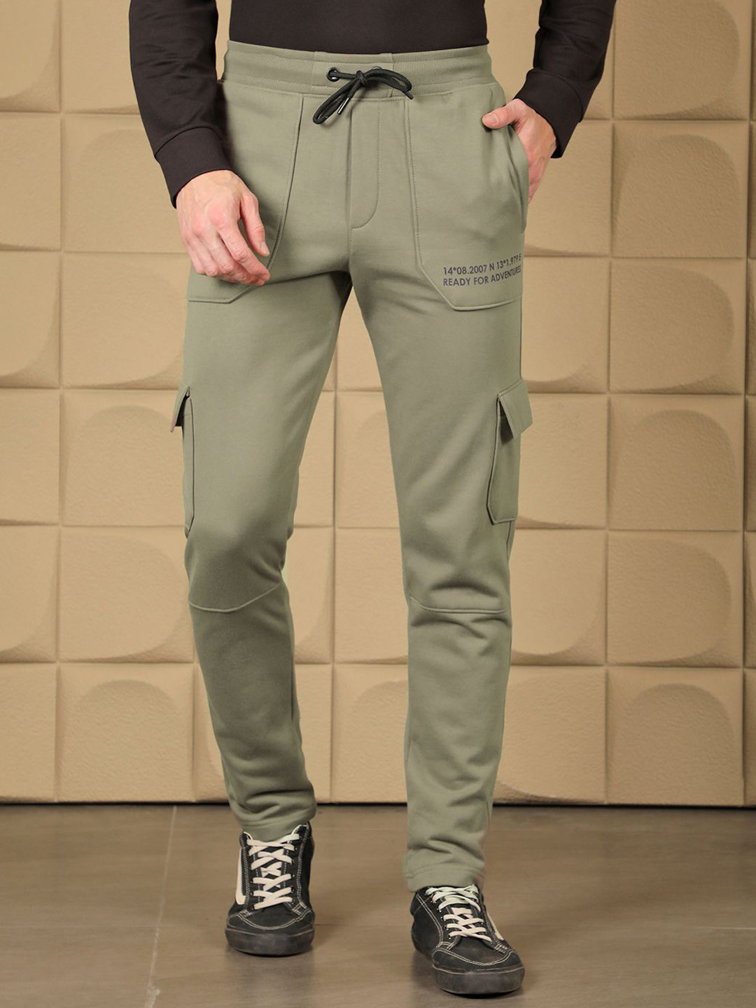 COBB Men Mid Rise Cotton Cargos Trousers