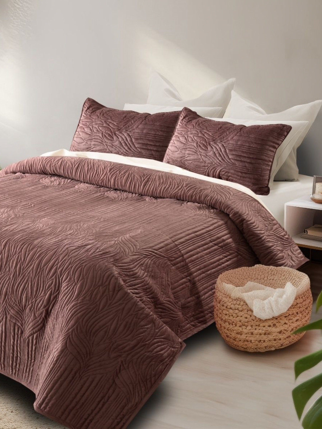 HOSTA HOMES Peach-Coloured Velvet 280 GSM Queen Size Quilted Bed Cover & 2 Pillow Covers