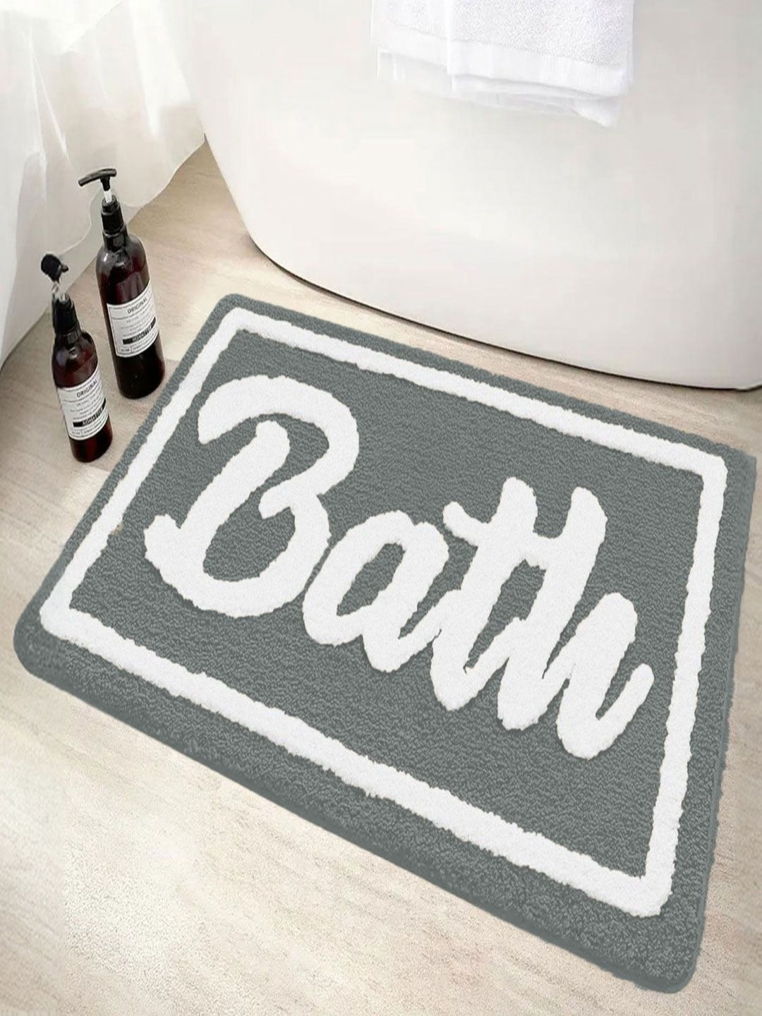 LUXEHOME INTERNATIONAL Grey Printed 2200 GSM Anti Skid Bath Rugs