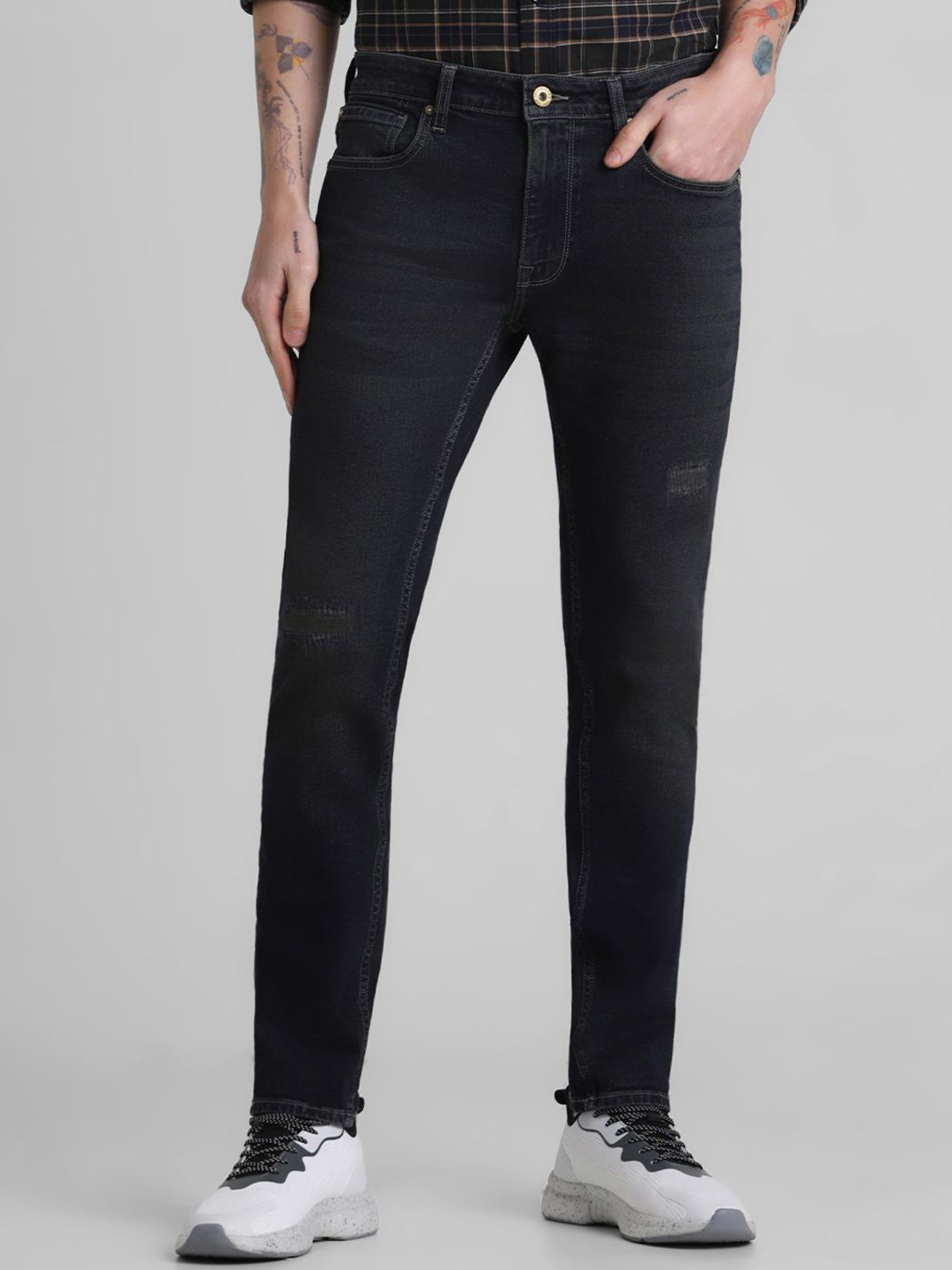 Jack & Jones Men Ben Mildly Distressed Light Fade Stretchable Jeans