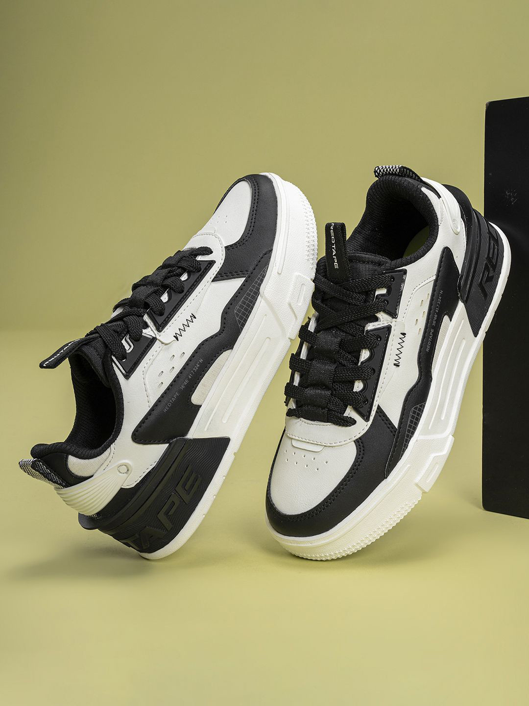 Red Tape Women Slam Dunk Classics Colourblocked Lace-Ups Sneakers