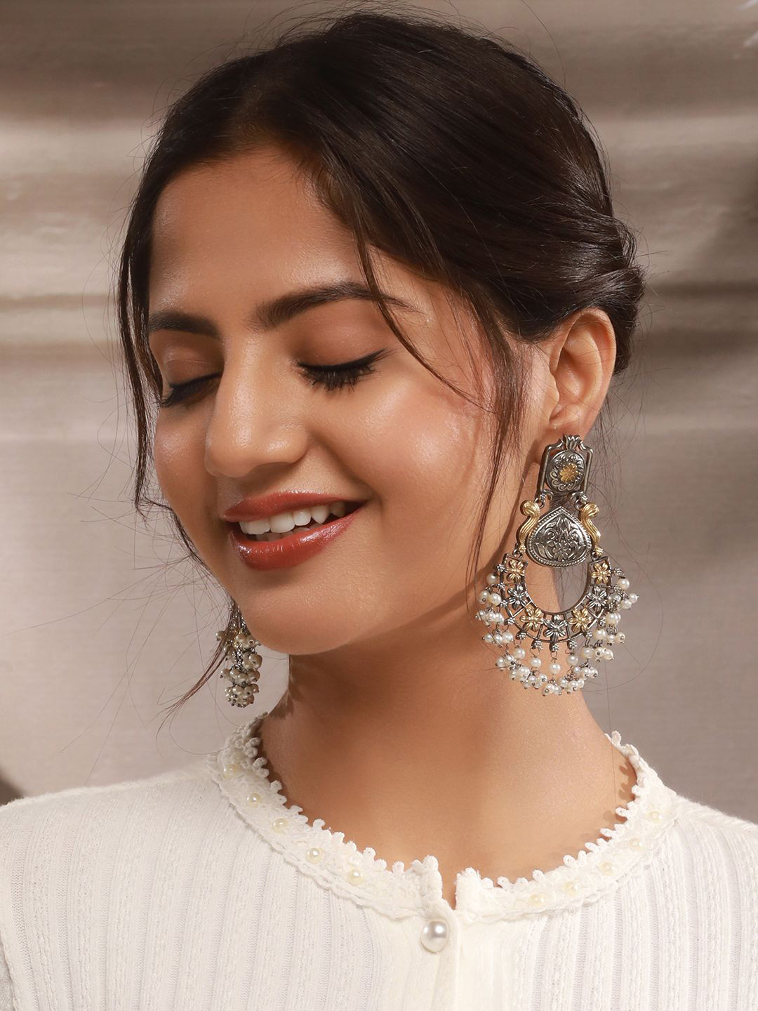 Saraf RS Jewellery Silver-Plated Artificial Beaded Contemporary Oxidised Chandbalis