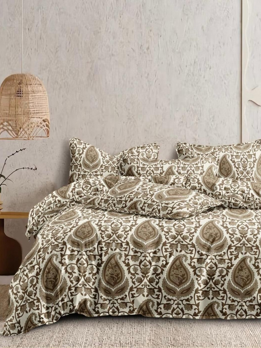Banchmark Home Furnishings Ealstic Fitted Kind Size Bedsheet Taupe Paisley Cotton 200 TC Fitted King Fine Bedsheet with 2 Pillow Covers-183 x 198 x 20 cm