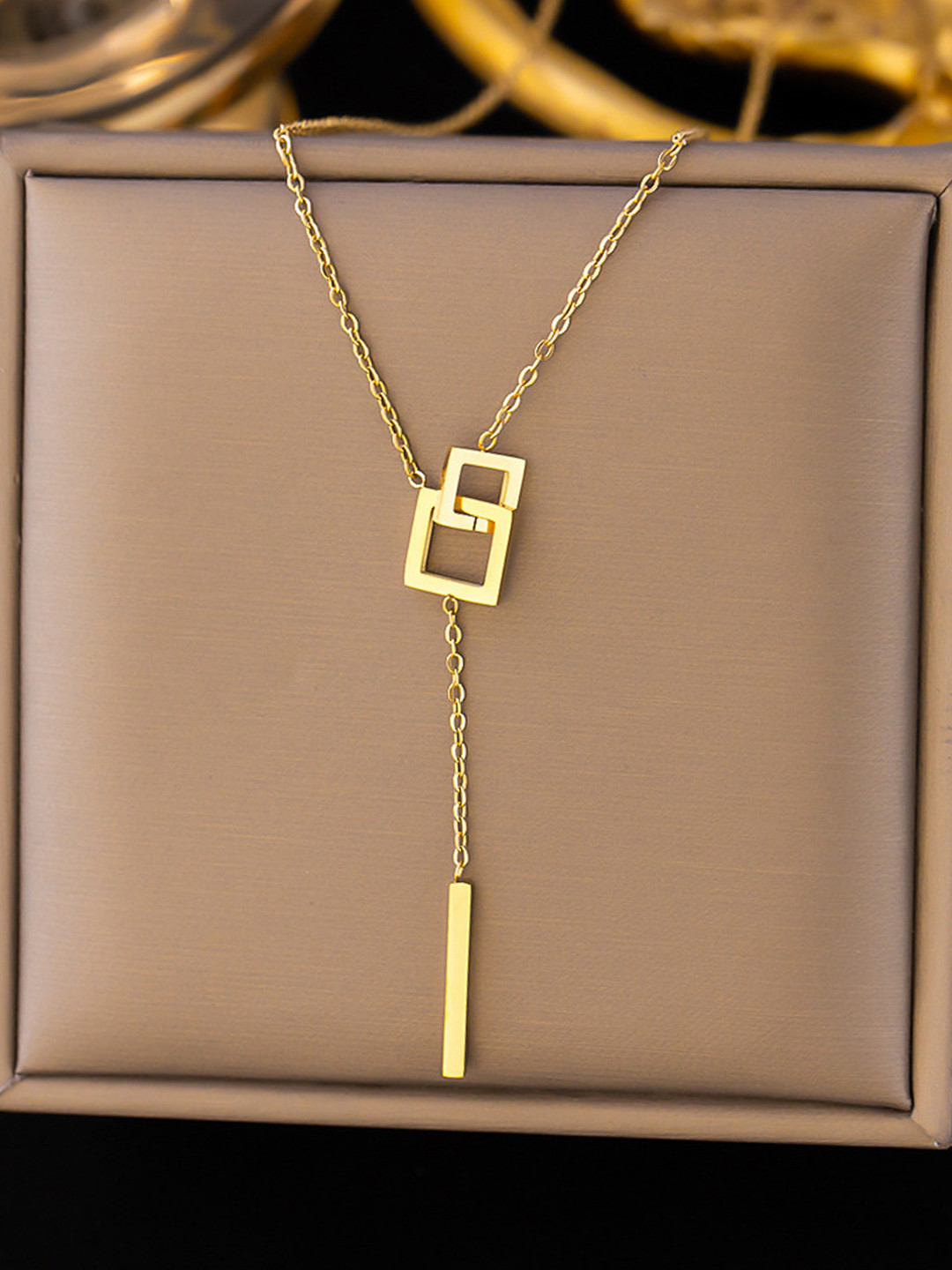 Designs & You Gold-Plated Bar-Shaped Necklace