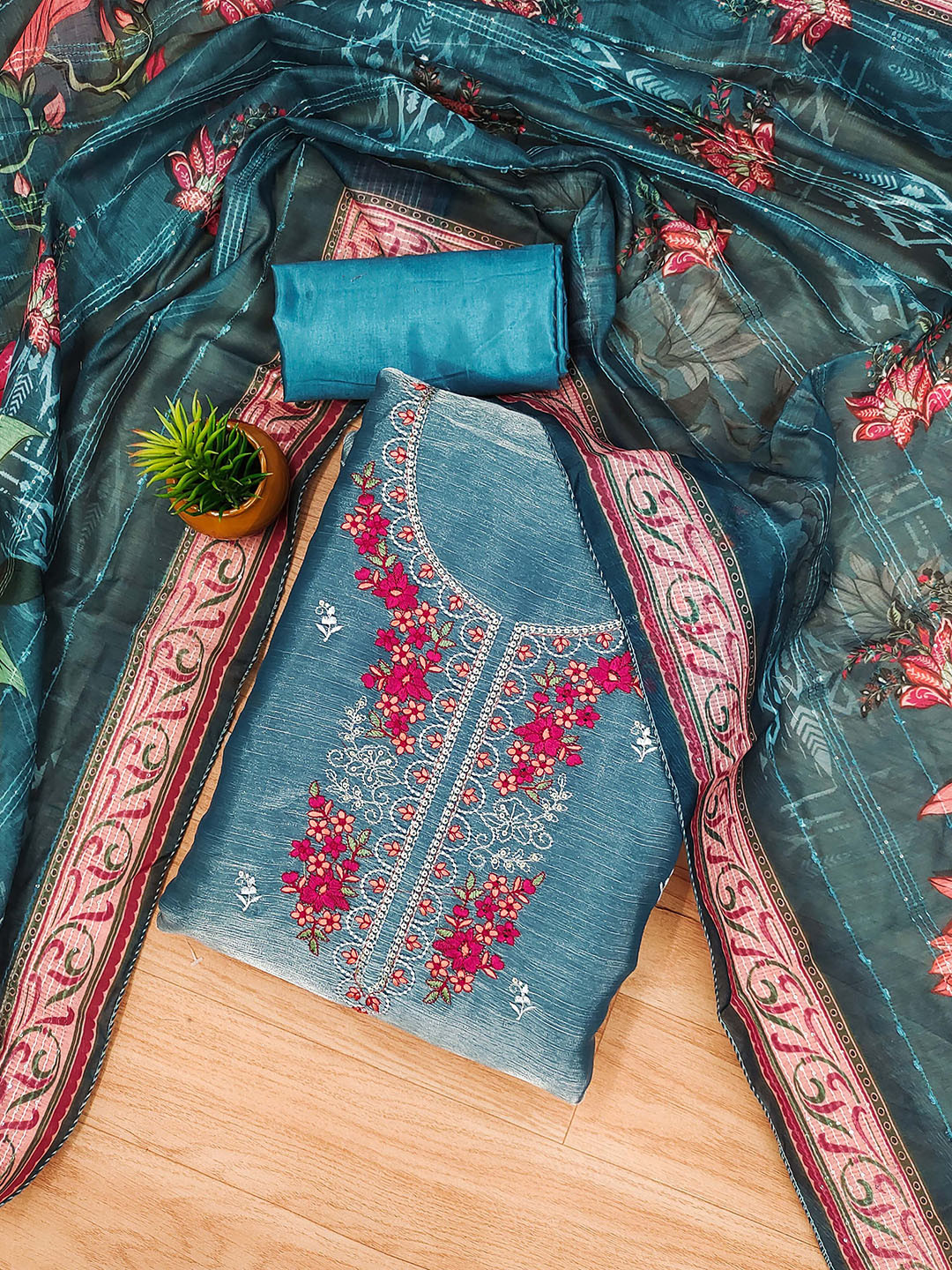 Maroosh Floral Embroidered Zari Work Premium Barbarik Silk Unstitched Dress Material