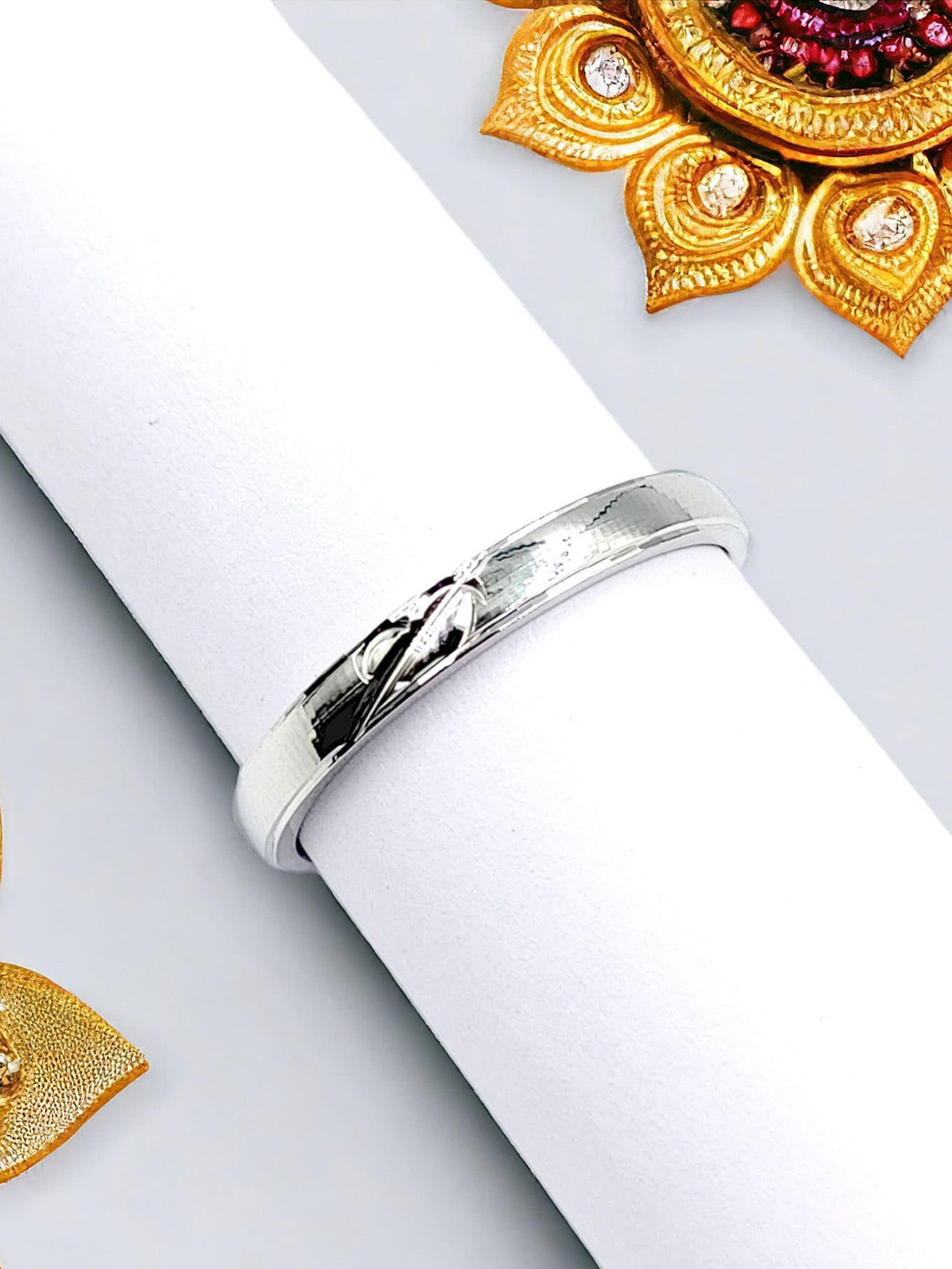 AMONROO 925 Sterling Silver Rhodium-Plated Heart With Cut Band Finger Ring