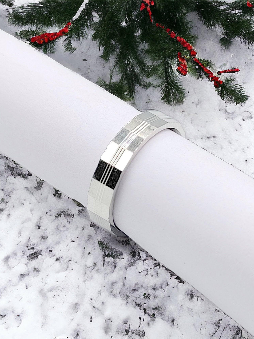 AMONROO 925 Sterling Silver Rhodium-Plated Band Finger Ring