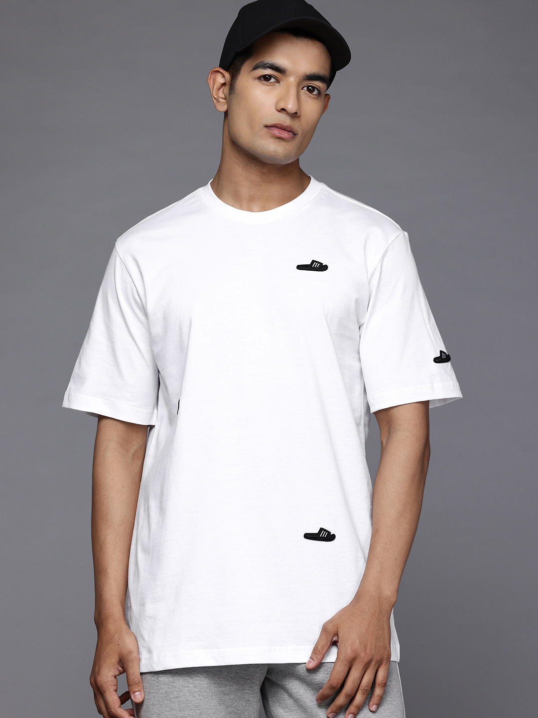 ADIDAS L Slide Embroidered T-shirt