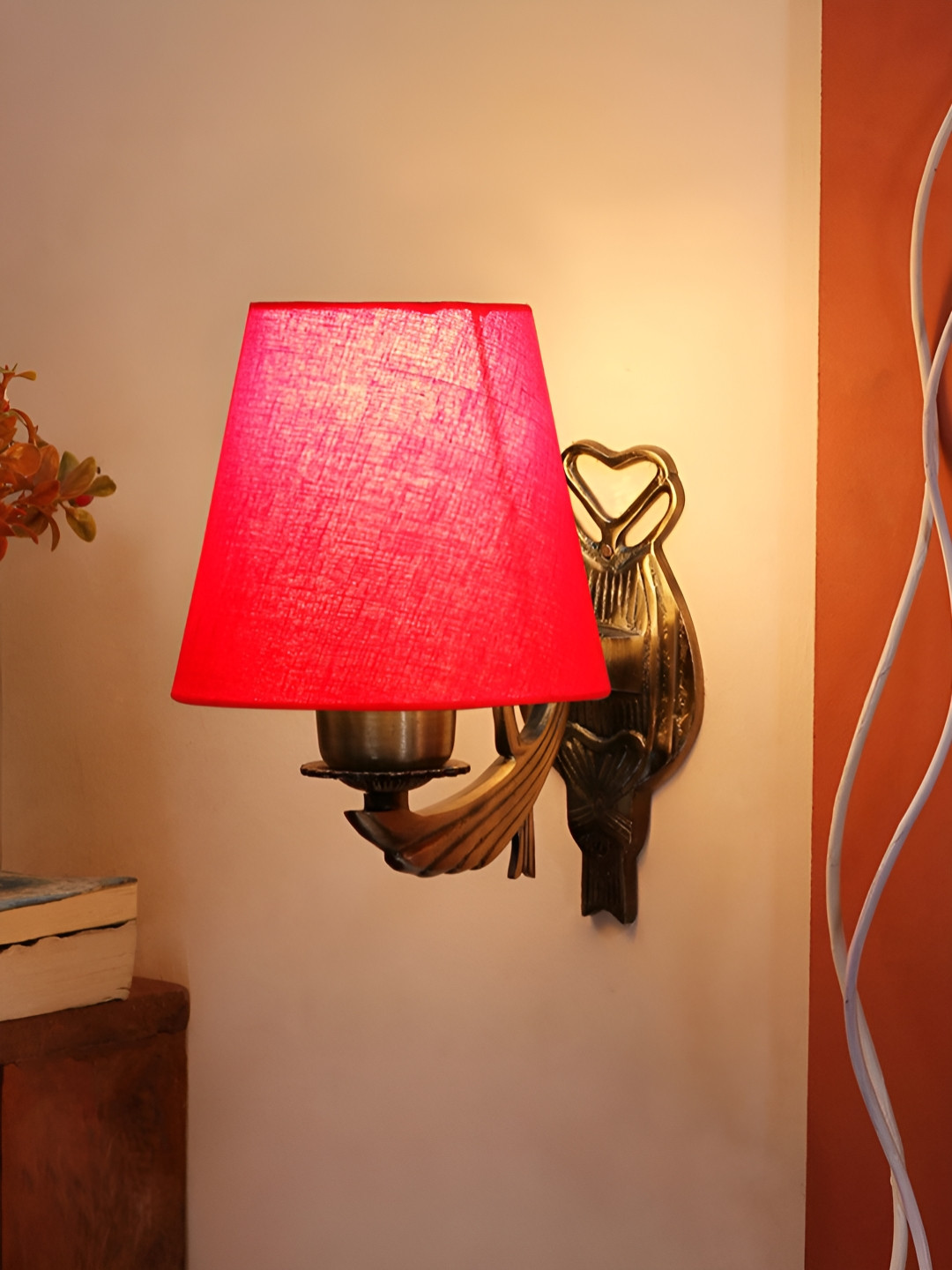 Aura Red & Gold Toned Metal Traditional Frustum Shaped Wall Lamp