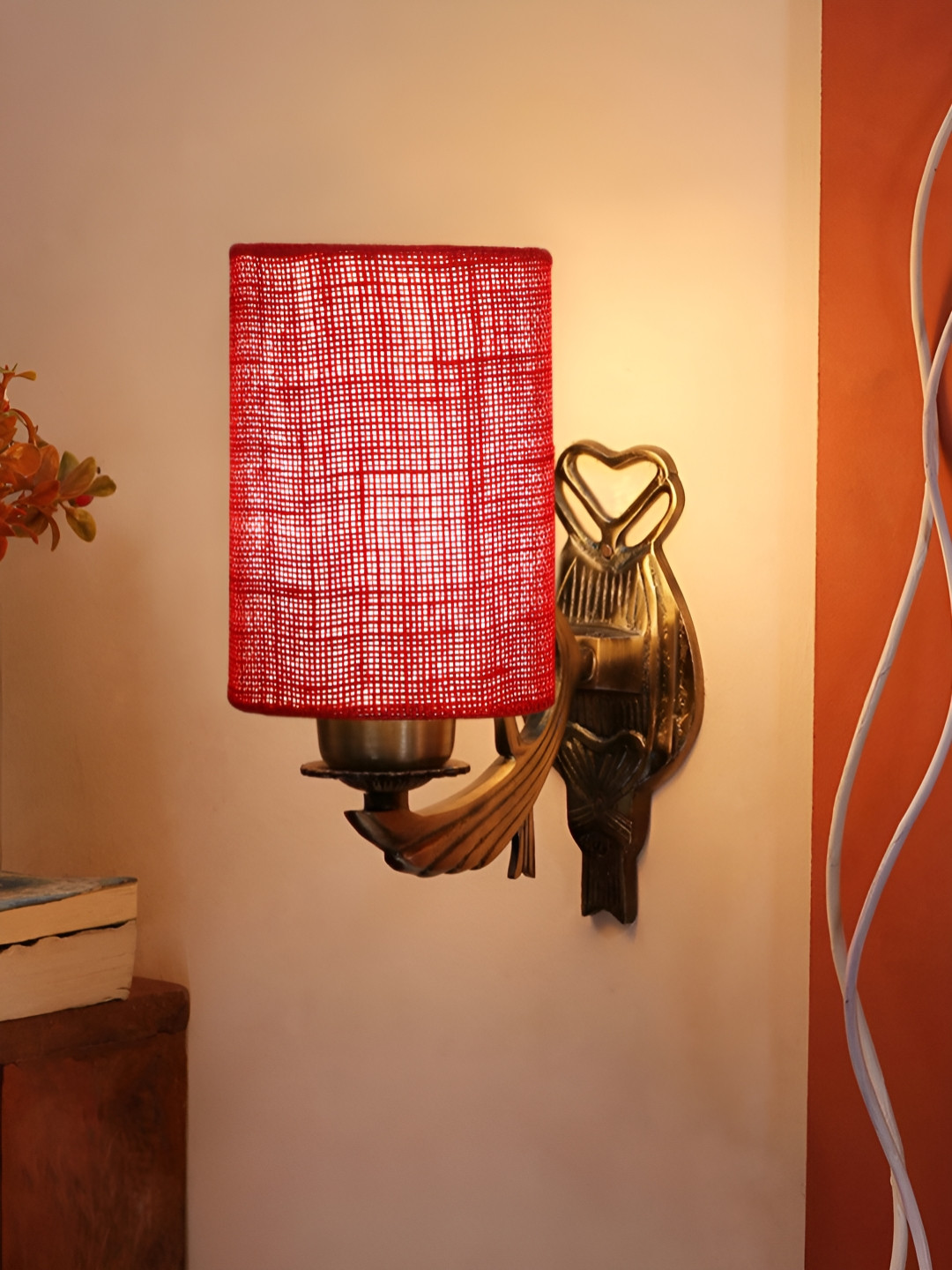 Aura Devansh Maroon & Black Textured Metal Traditional Cylinder Shaped Wall Lamp