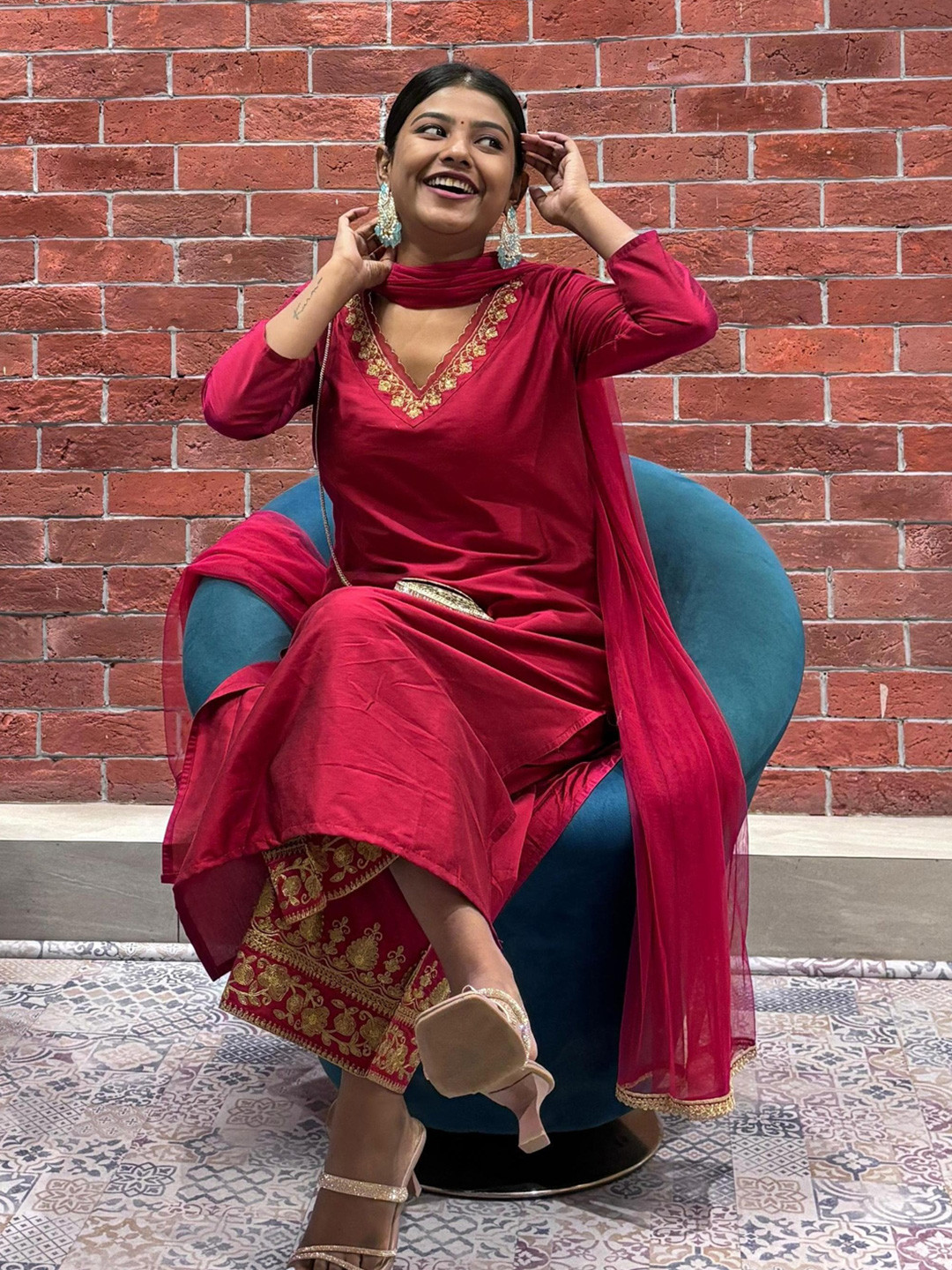 VredeVogel Zari V-Neck Straight Kurta With Palazzo And Dupatta
