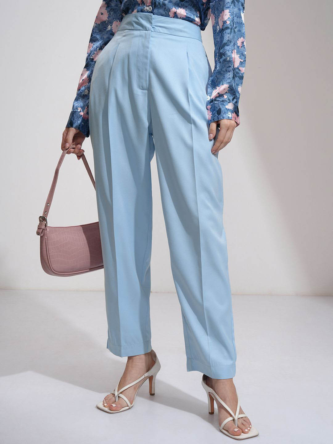 Tokyo Talkies Women Carrot Fit Pleated Pant