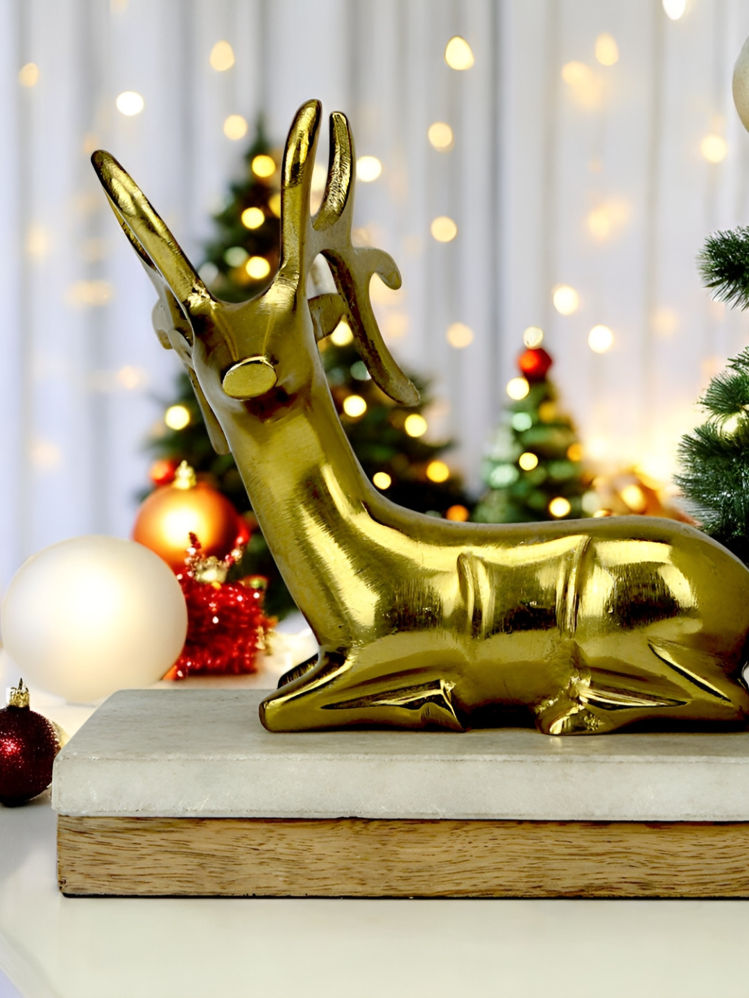 Hind Decor Sitting Reindeer Bookend Gold Aluminium Metallic Living Room Hand-Crafted Small Showpiece - 6.7 Inches