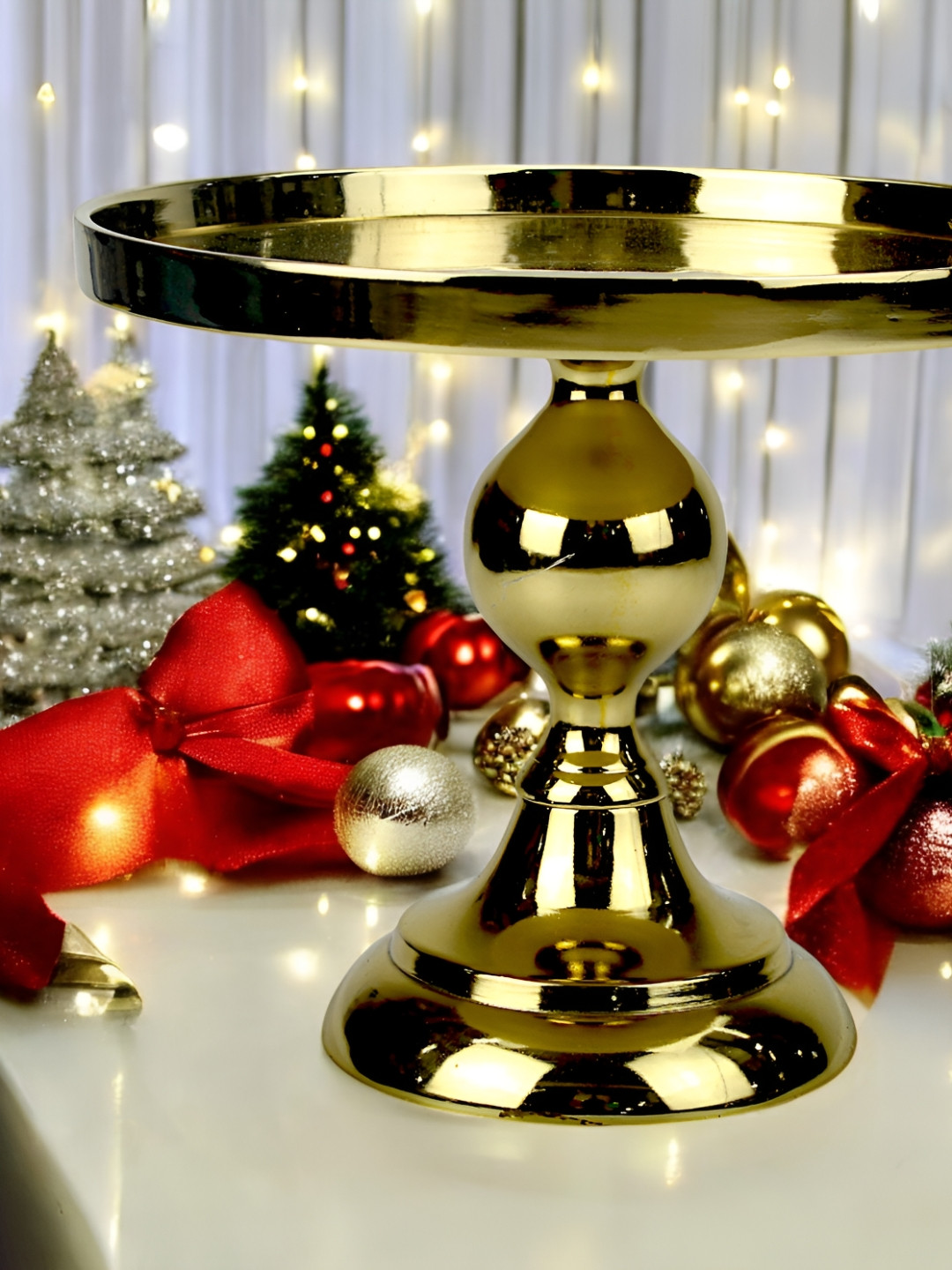Hind Decor Gold-Toned Aluminum Cake Stand