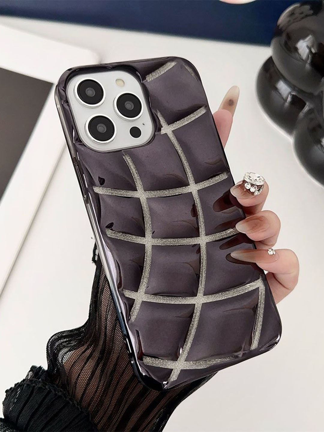 Luxury Kase LK142 Electroplated curved plaid Protective iPhone 15 Pro Max Back Case