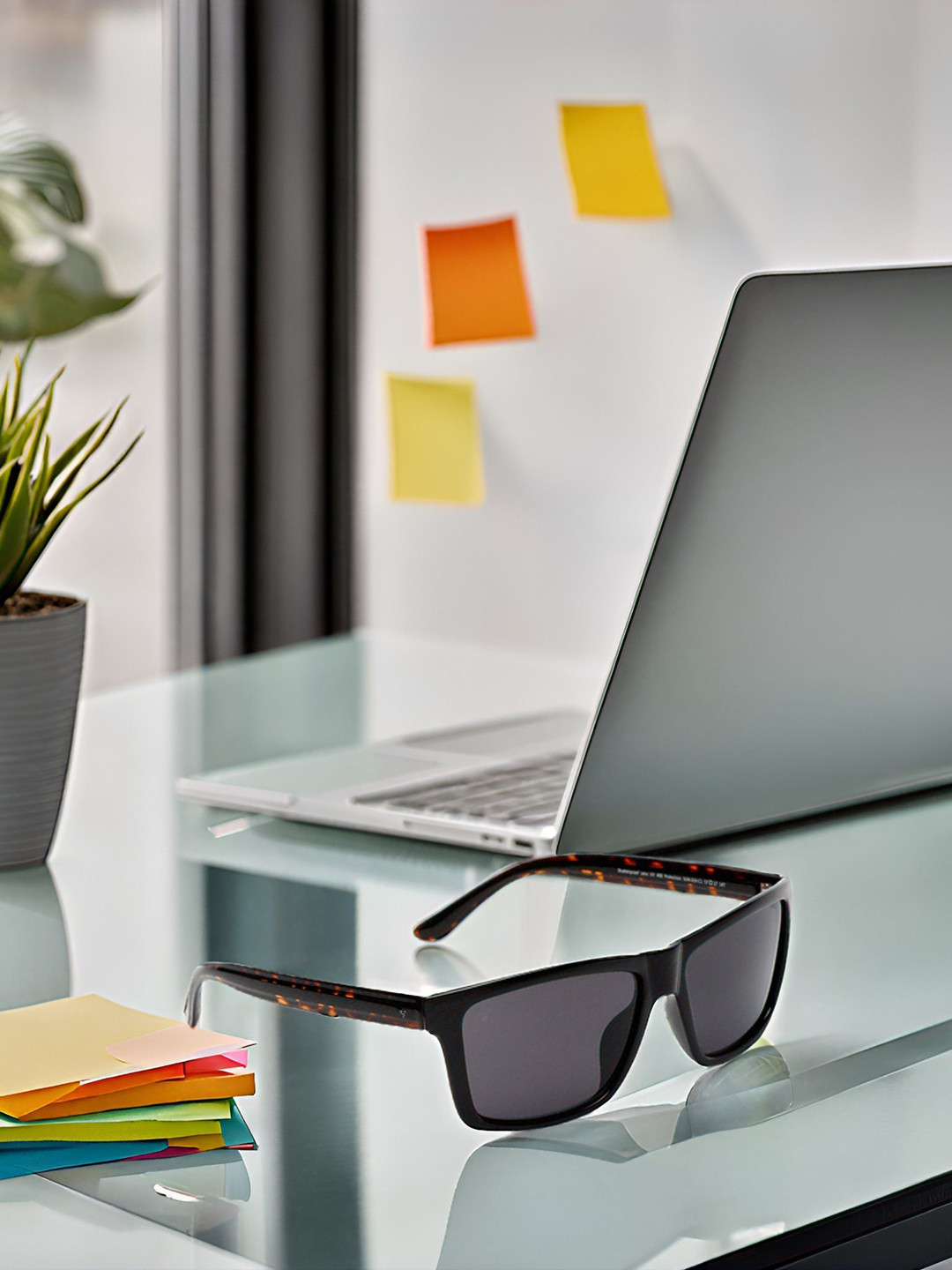 SUNNIES Unisex Rectangle Sunglasses with UV Protected Lens SNS-014-C1(L)