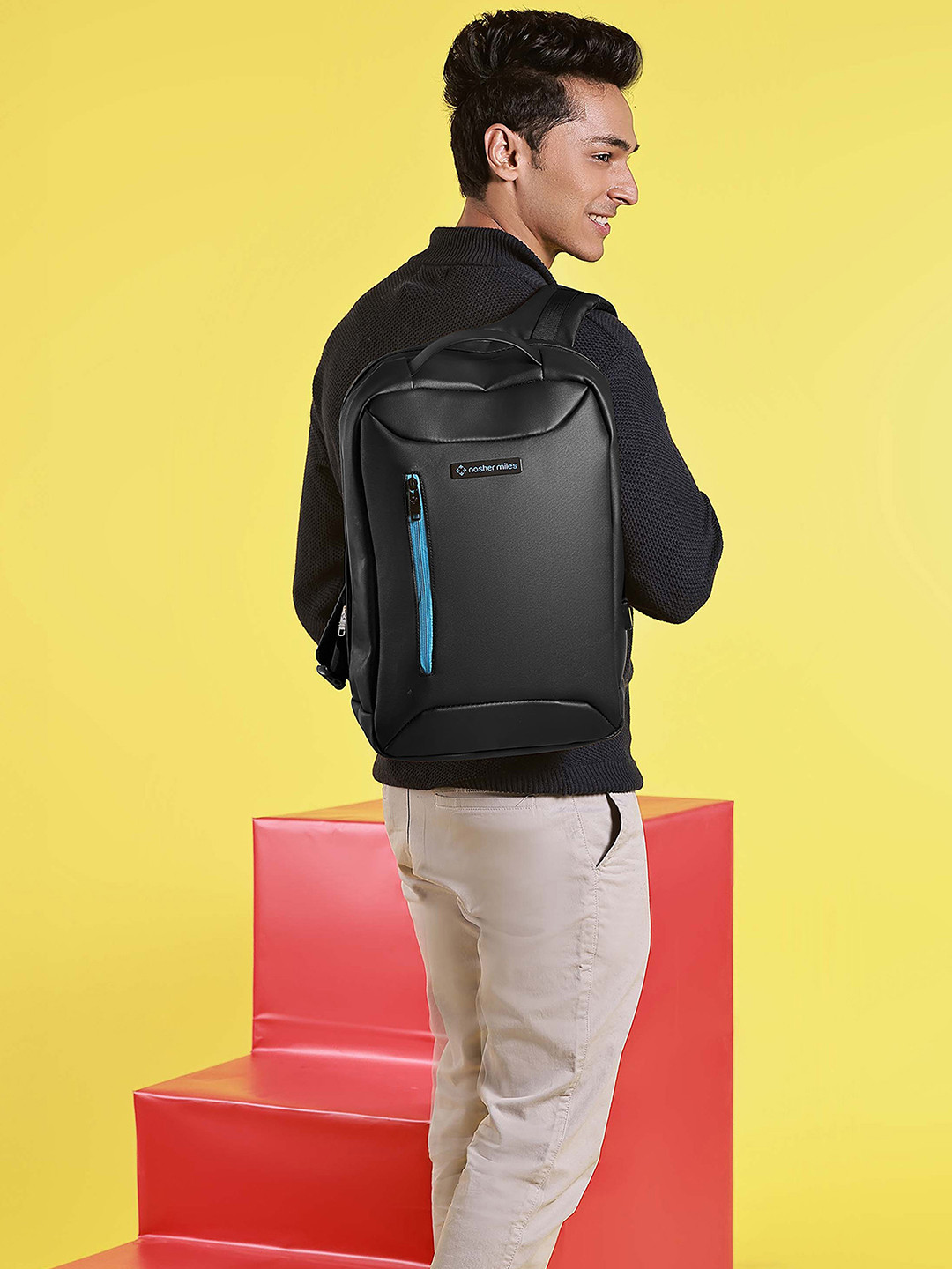 Nasher Miles Staten 29L Polyester Black Laptop Backpack with USB charging port