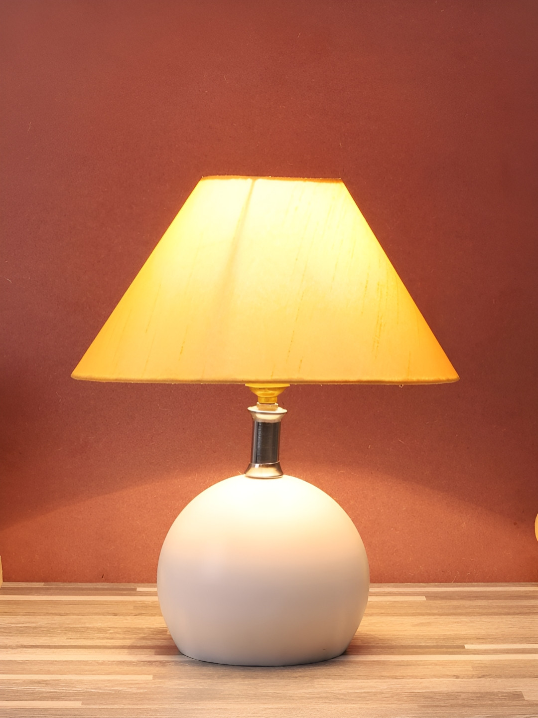 BrightDaisy Yellow & White Textured Metal Frusturical Shaped Table Lamp