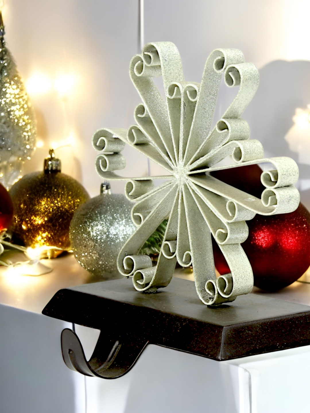 Hind Decor White & Brown Stocking Holder