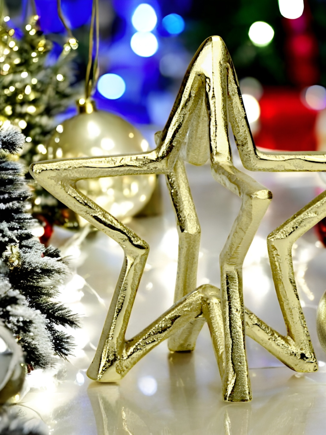 Hind Decor Gold Toned 3D Star Christmas Decor