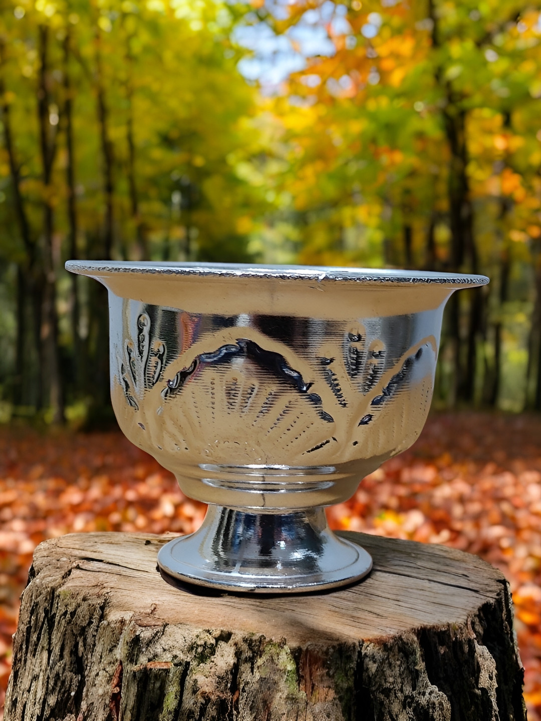 Sigaram Pooja Articles Silver-Toned Textured German Silver Kum Kum Barani Cup For Pooja