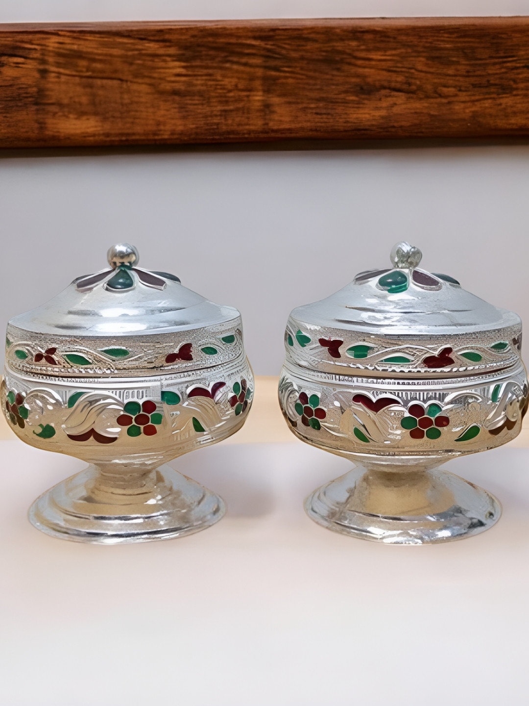 Sigaram Pooja Articles Silver-Toned & Green 2 Pieces German Silver Kum Kum Dabbi