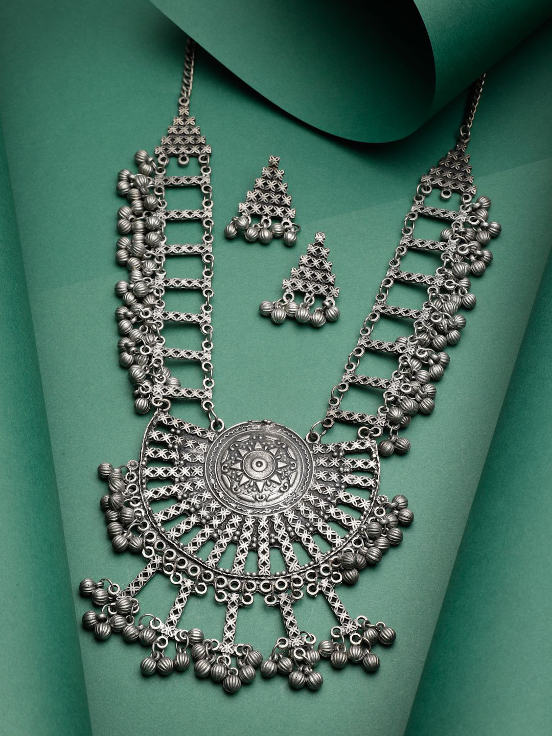 Moedbuille Silver-Plated Ghungru Studded Tribal Design Oxidised Jewellery Set